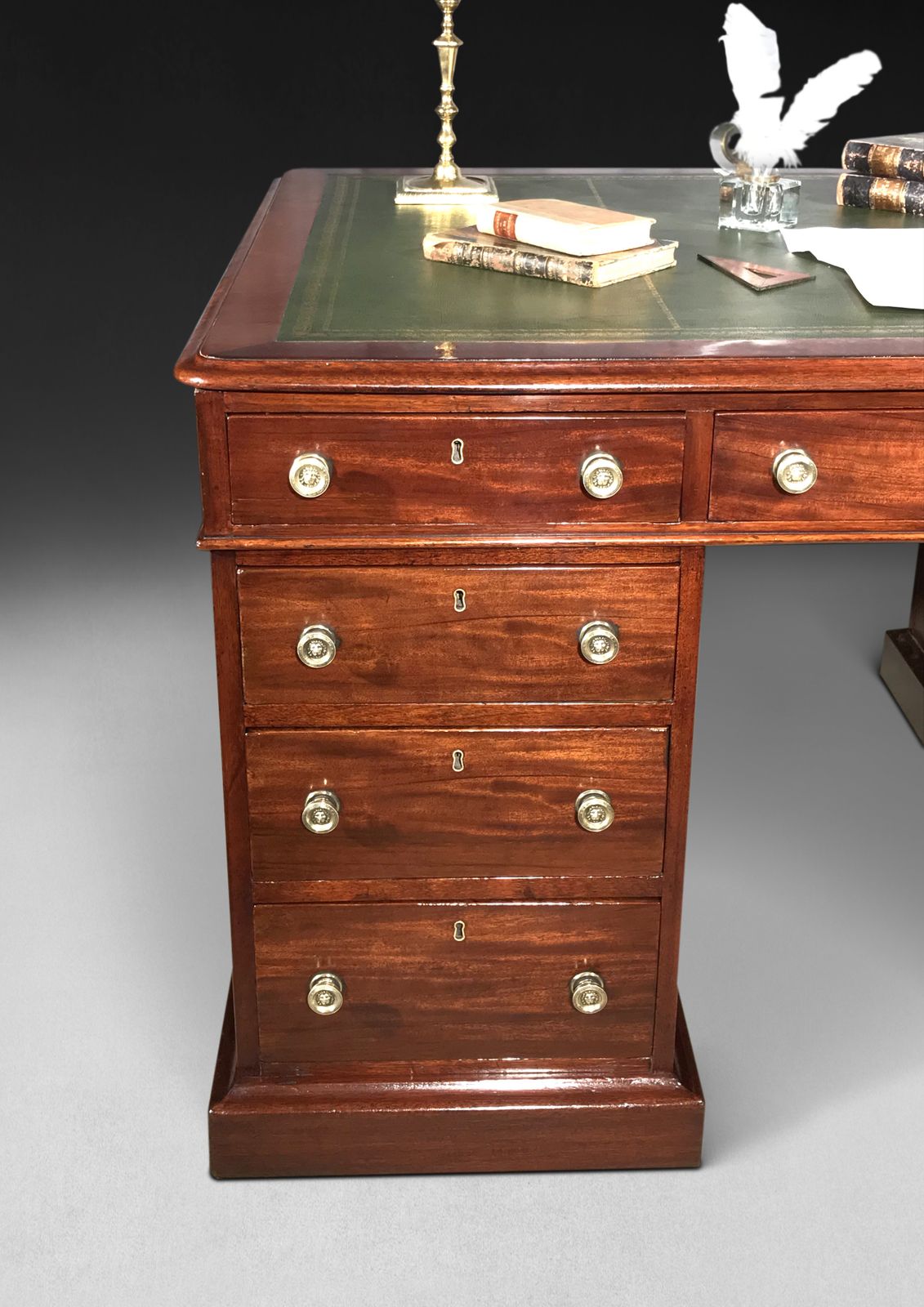 Early 19th Century Mahogany Twin Pedestal Partners’ Desk photo vinterior
