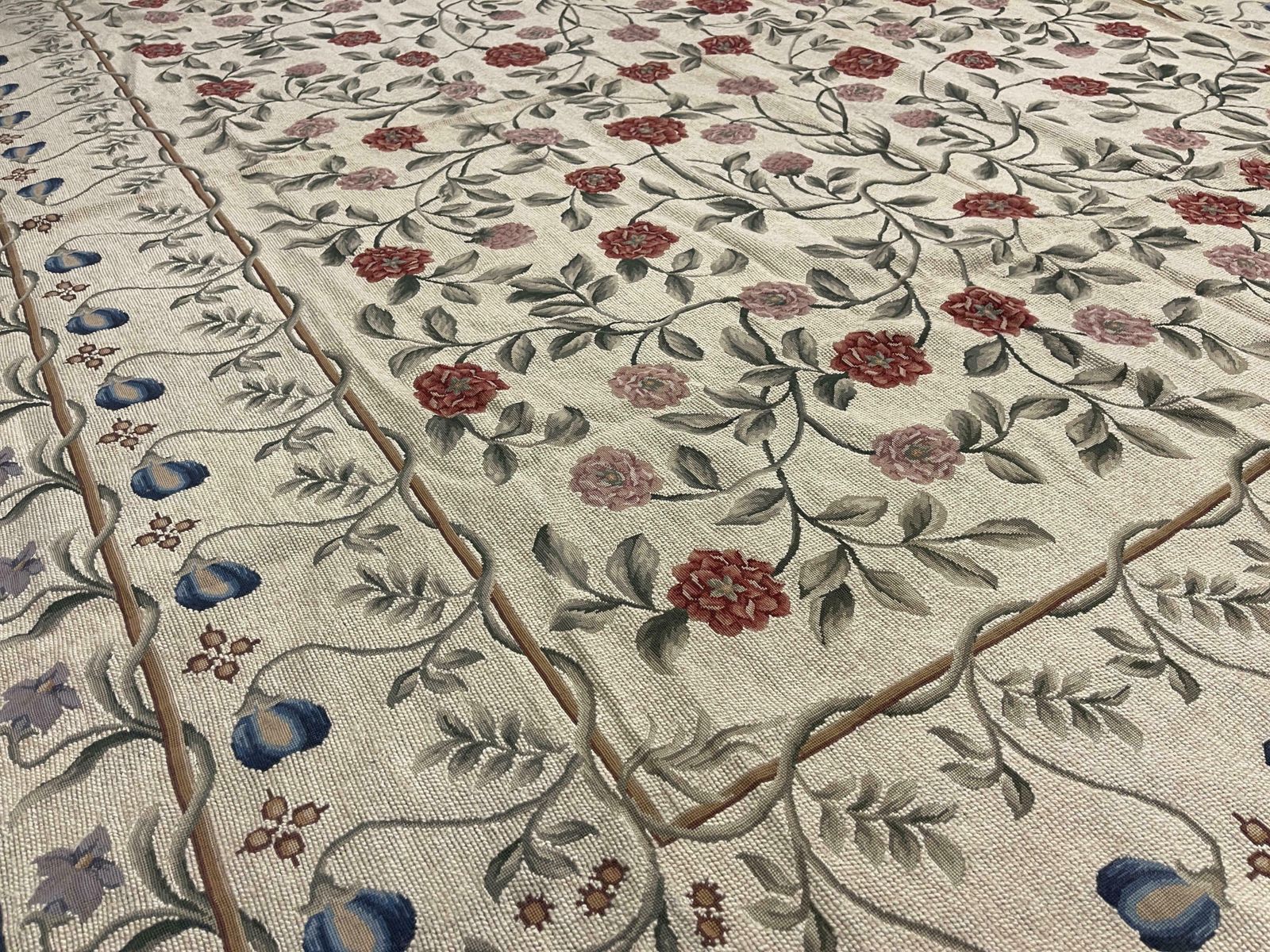 Flat Weave Rug Ivory Handwoven Carpet Floral Livingroom Rugs For Sale Home Decor photo for sale
