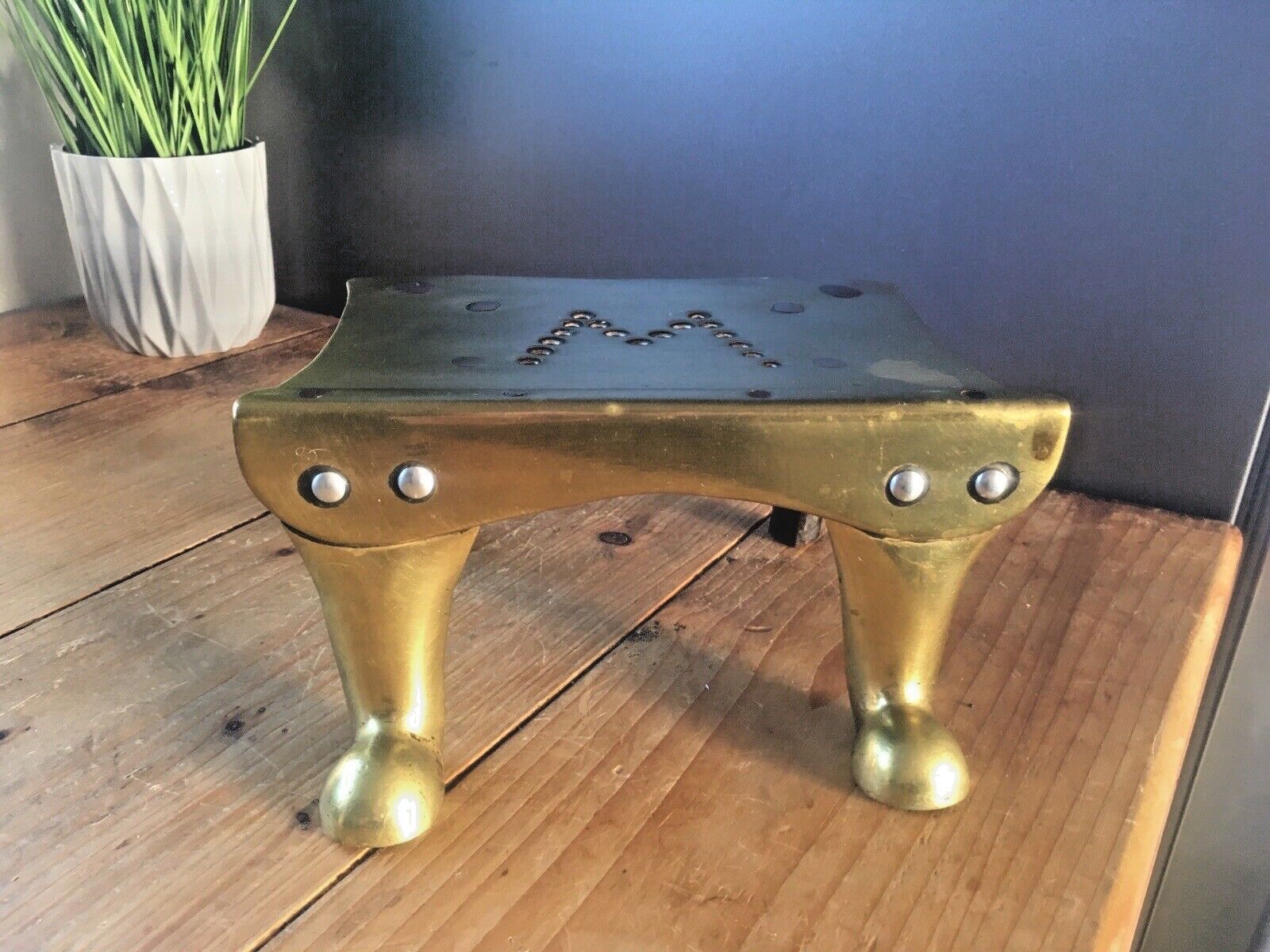 photo furniture Antique Brass & Wrought Iron Riveted M Monogrammed Footman Trivet Plate Warmer