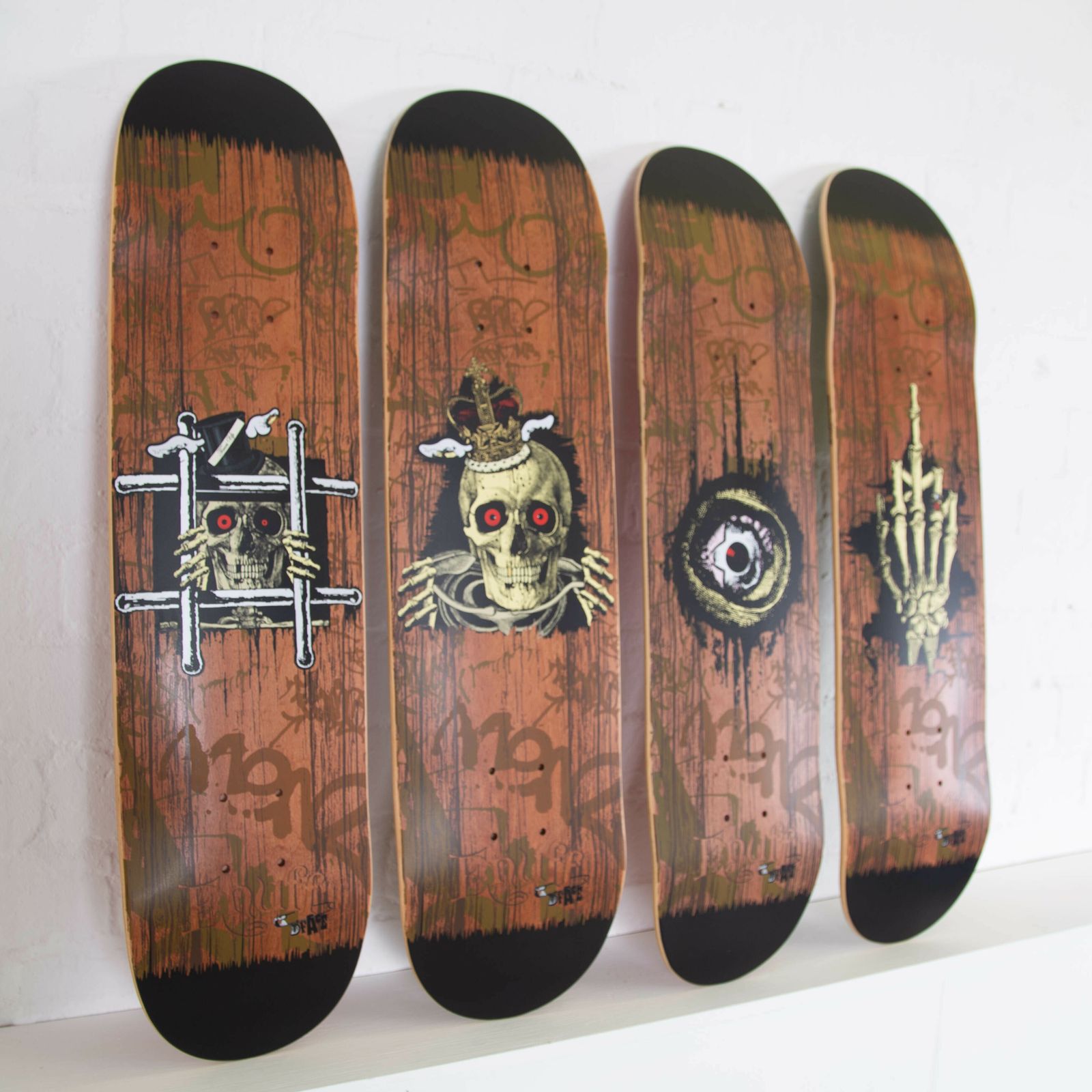 710.0 D*Face X Enuff Skateboards Full Set Of 4 Ltd Edition 200 Sets photo