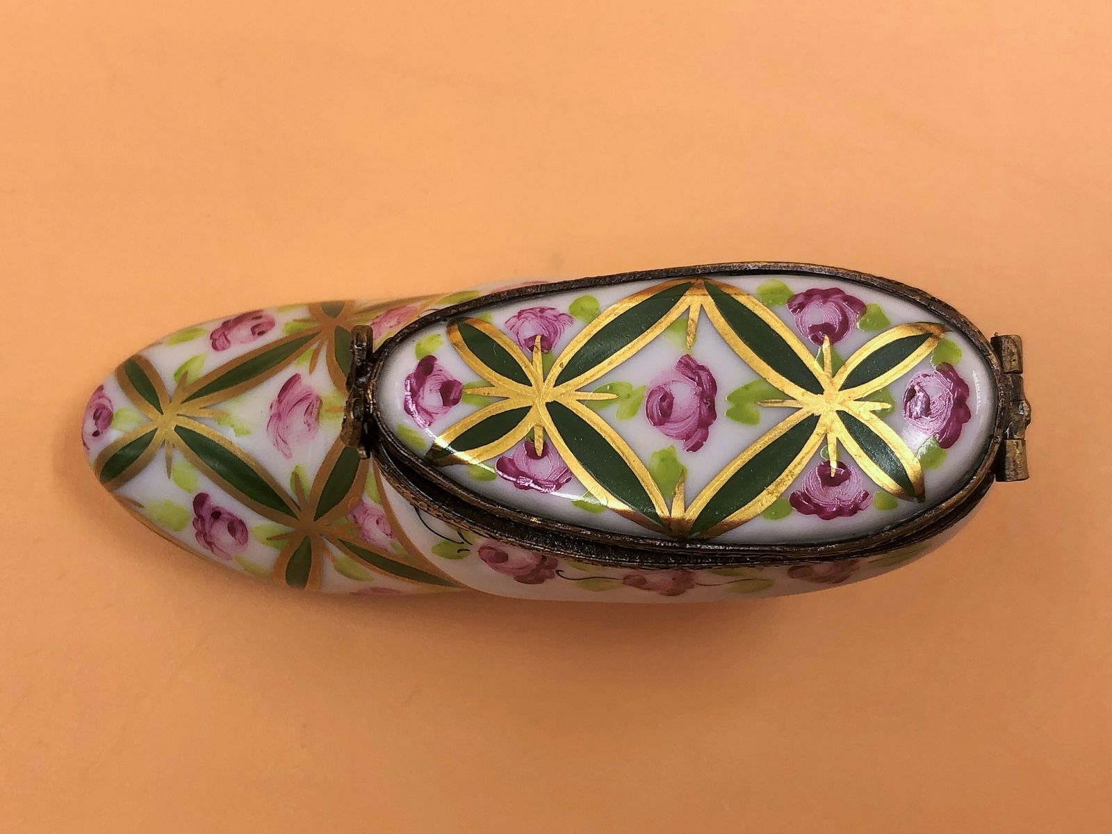 Limoges Porcelain France Porcelain Shoe / Boot Shaped Trinket / Jewelry Box. photo vinterior