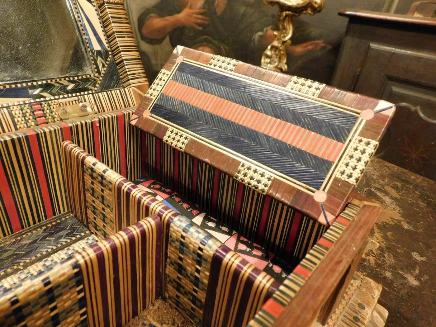 612.0 Box For Jewels Or Treasures, Inlaid With Straw, Italy photo