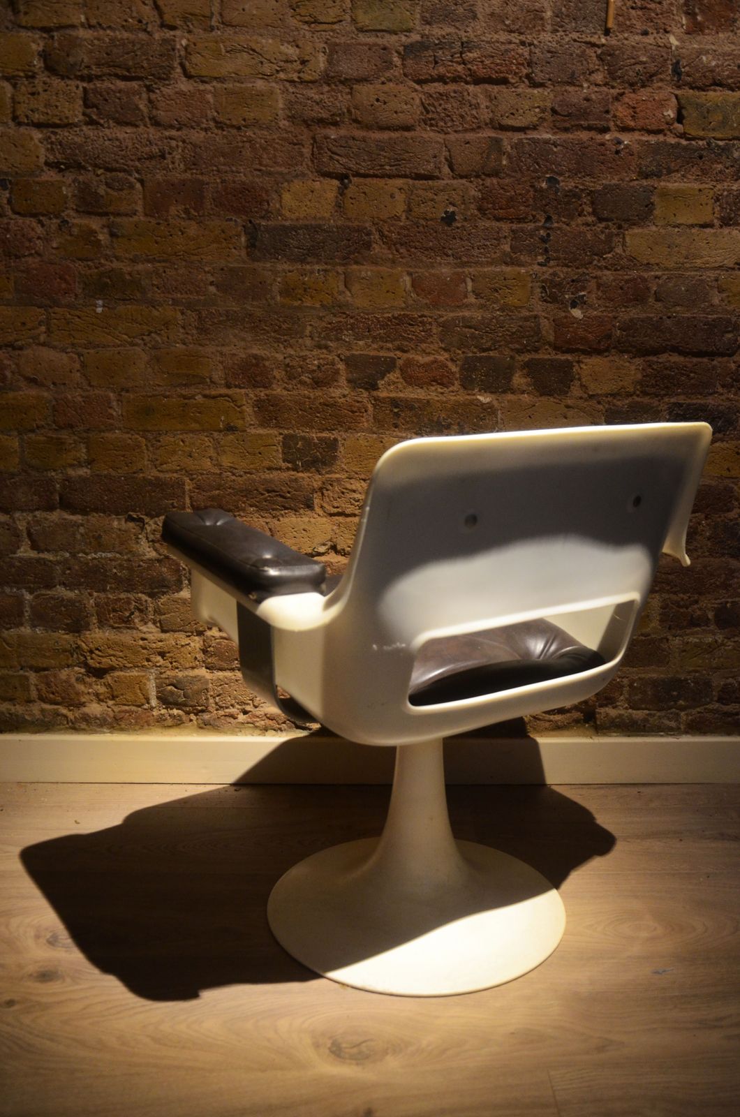 Albert Jacobs For Grosfillex   Swivel Armchair photo for sale