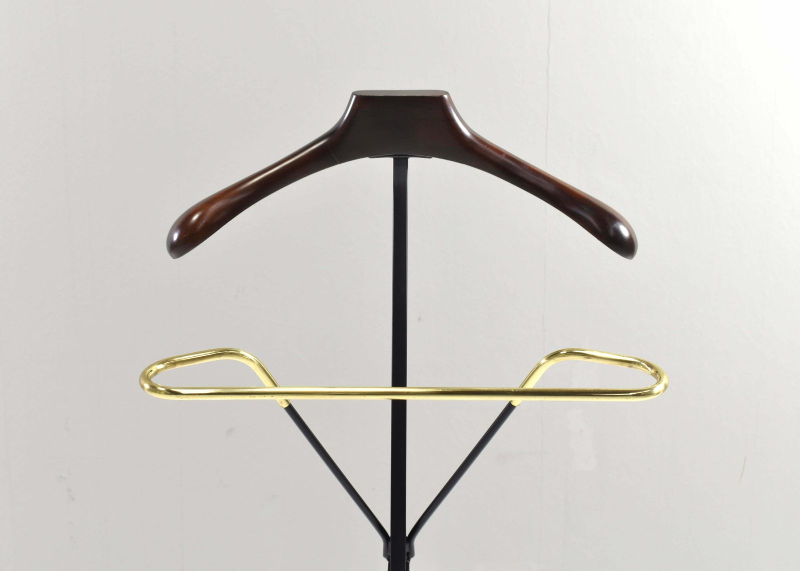Fratelli Reguitti Folding Valet Stand / Suit Rack In Brass, Italy – Circa 1 photo vinterior