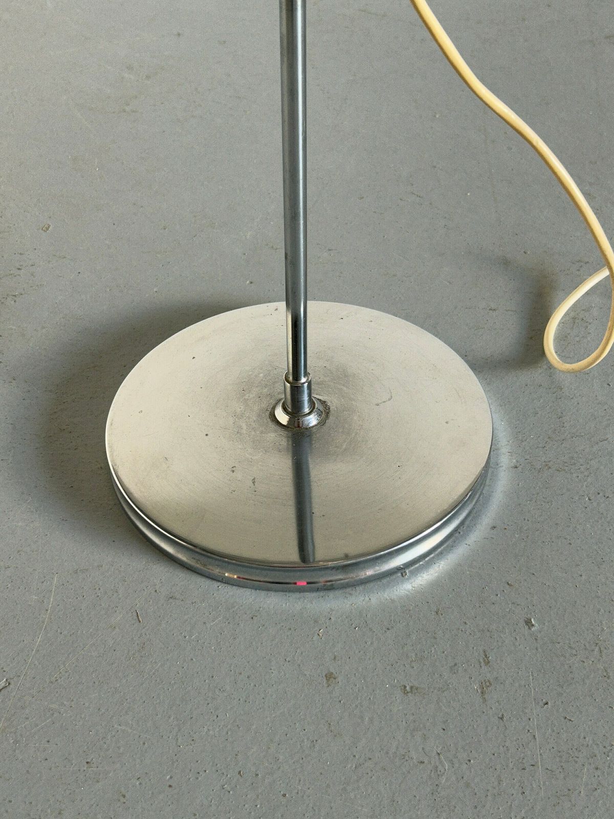 Vintage Orange Mushroom Adjustable Floor Lamp 'Medusa' Designed By Harvey Guzzini For Meblo, 1970s Yugoslavia Mid Century Modern photo vintage