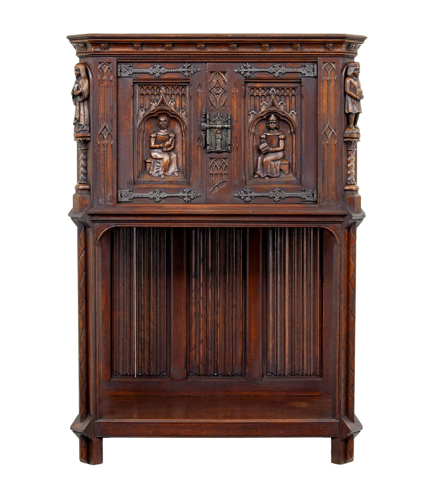 Early 20th Century Carved Oak Renaissance Revival Cupboard photo vinterior