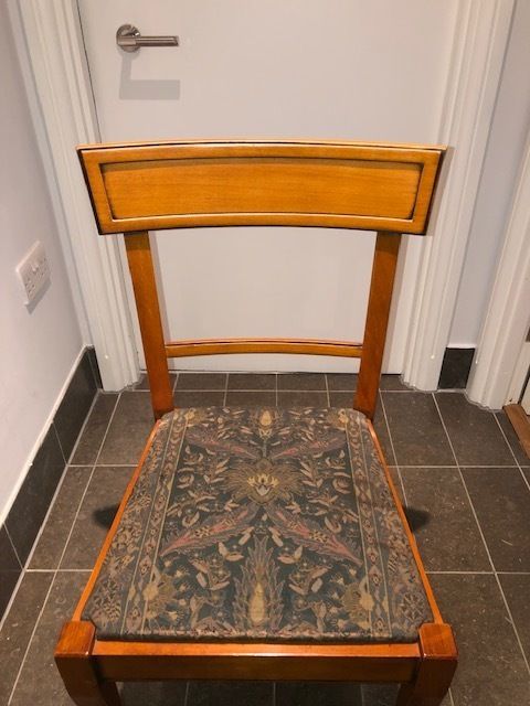 photo furniture Grange France Cherry Wood Set Of 4 Dining Chairs With Floral Upholstery