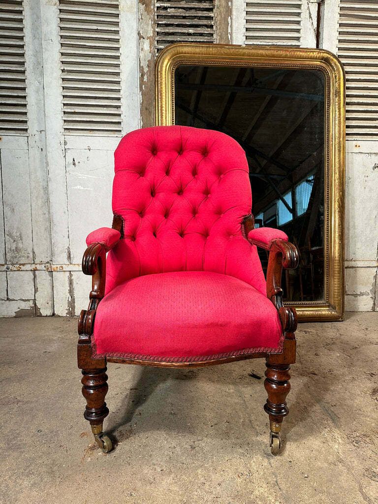 595.0 Antique Country House Mahogany Button Back Showframe Armchair Circa 1870 photo