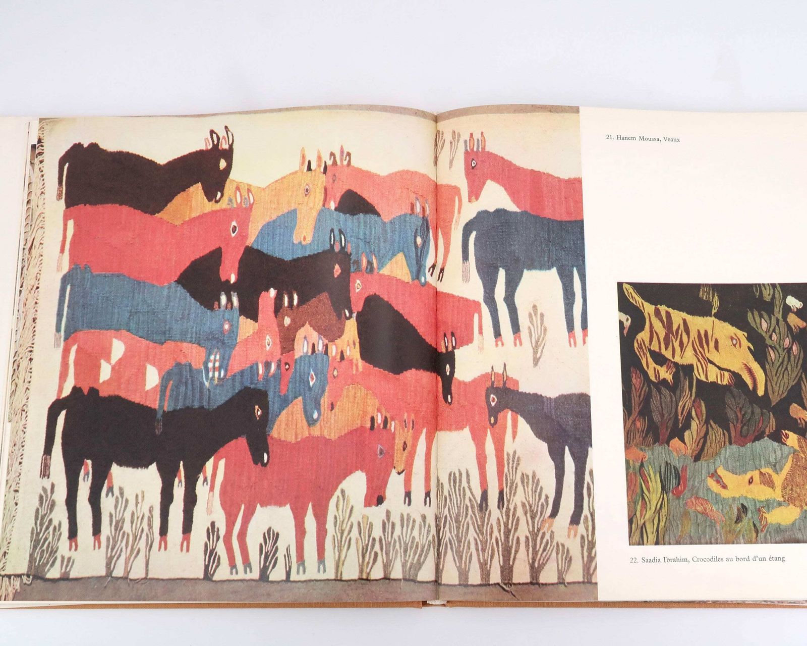 Book " Tapisseries De La Jeune Egypte " By Ramsès Wissa Wassef, Photos By Werner Forman / Egypt, Egyptian Tapestry, Wall Hanging Decor photo vinterior