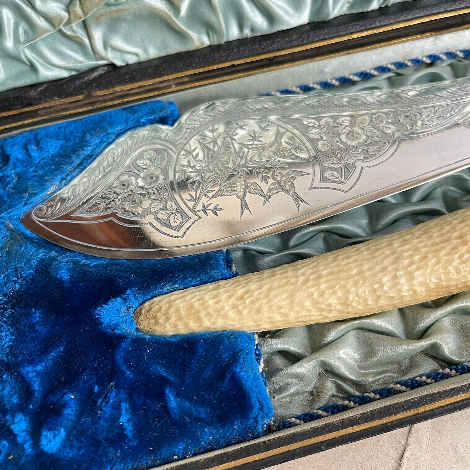 Antique Antler Fish Servers. 2 Piece Set. Thomas Wilkinson, Christmas Table Fine Dining. Downton Abbey. Country Lodge photo furniture