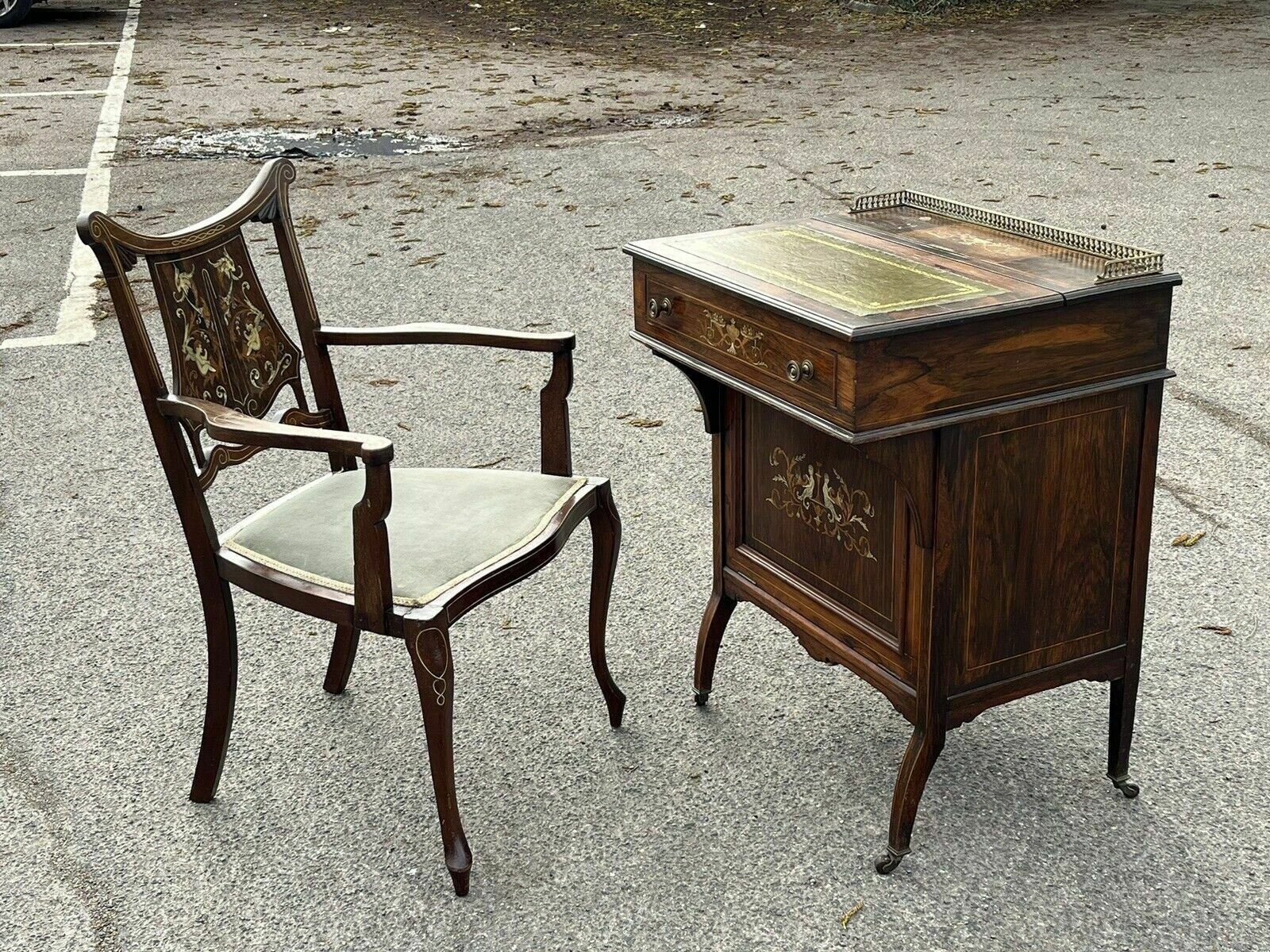 English Victorian Rosewood Davenport Desk & Chair, Possibly By James Shoolbred. photo for sale