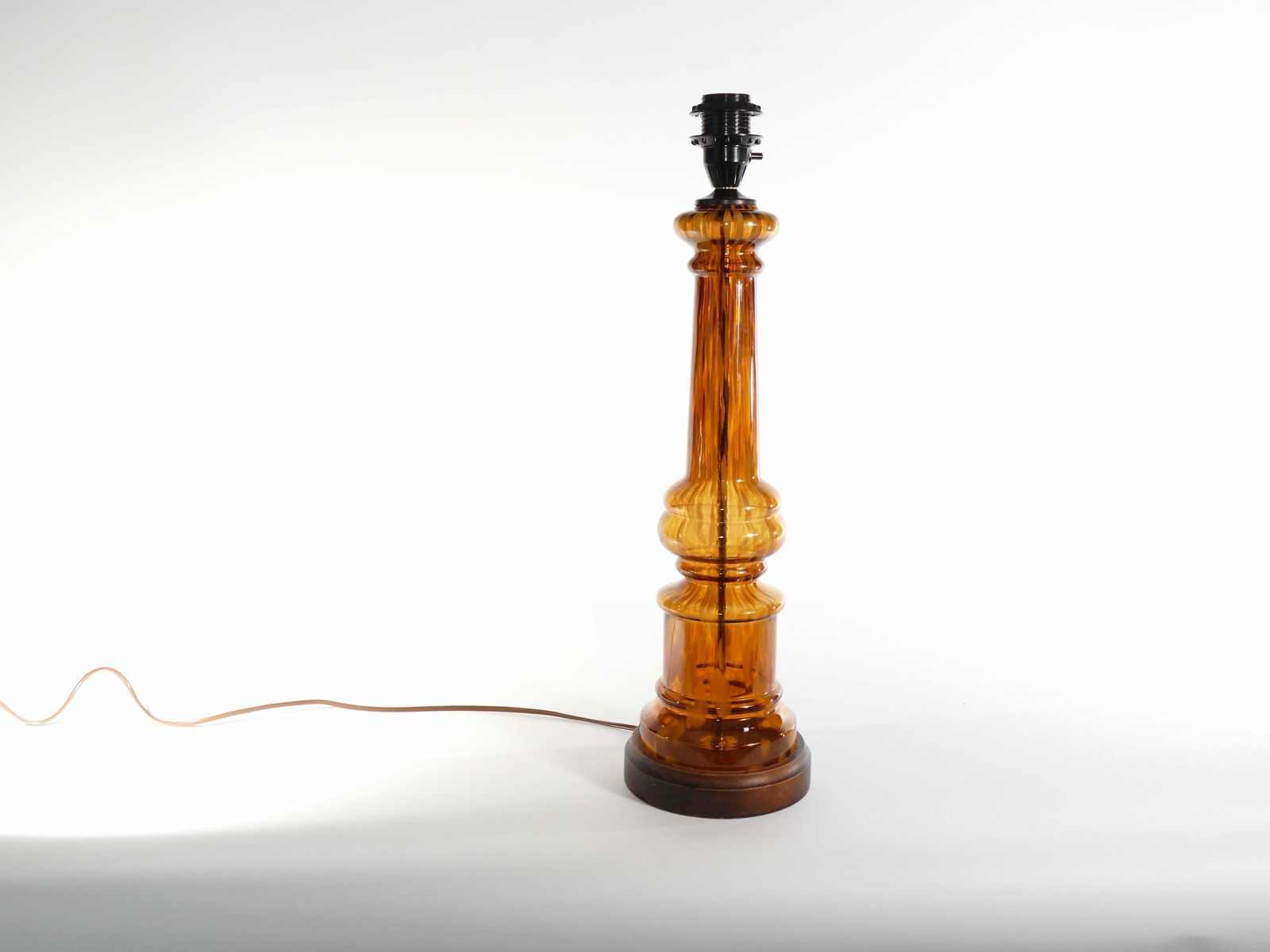 photo vintage Scandinavian Modern Amber Glass Table Lamp By Miranda, 1970s