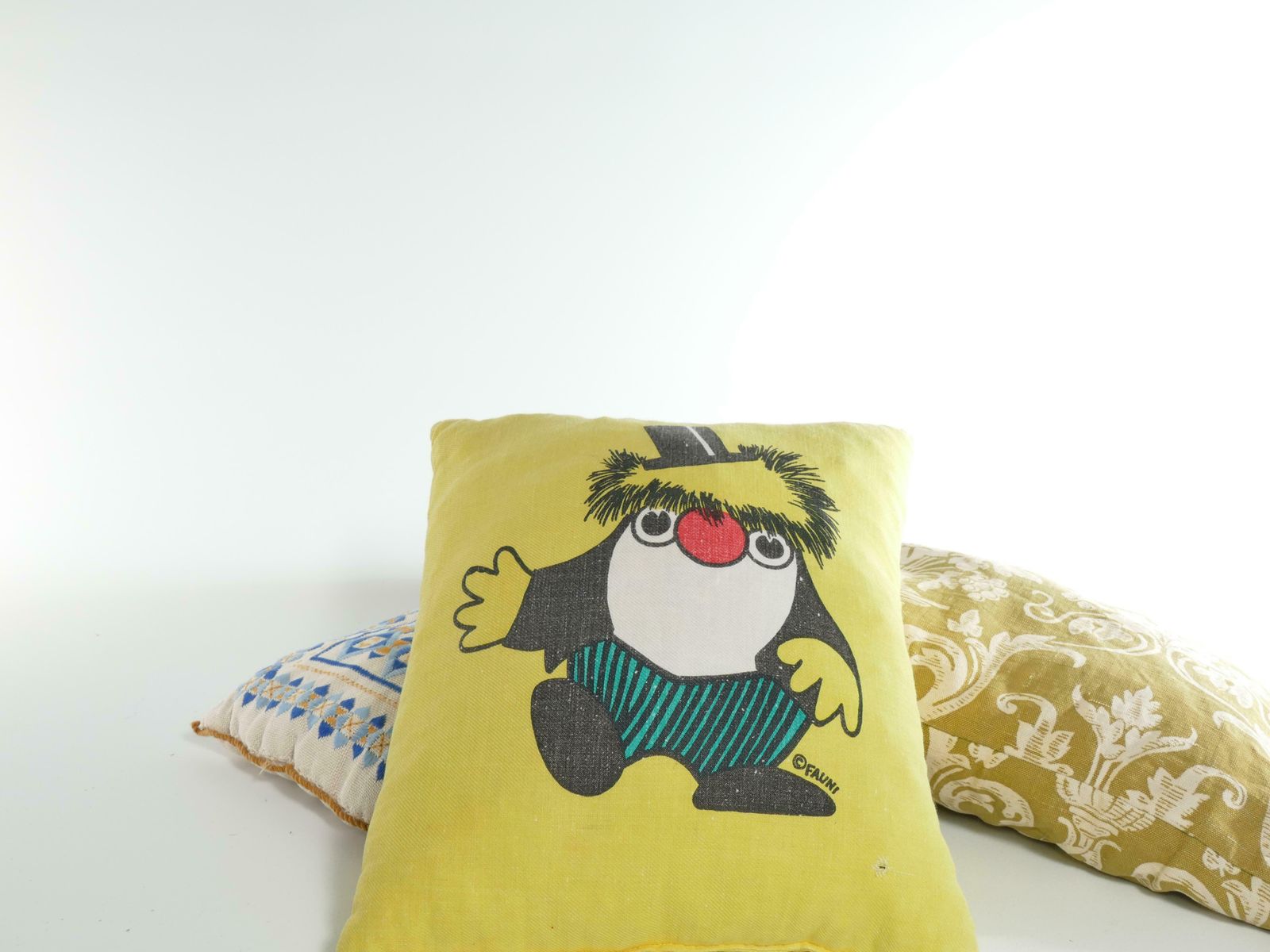 photo for sale 1970’s Atelier Fauni Yellow Pillow Depicting Mr Edward The Business Troll
