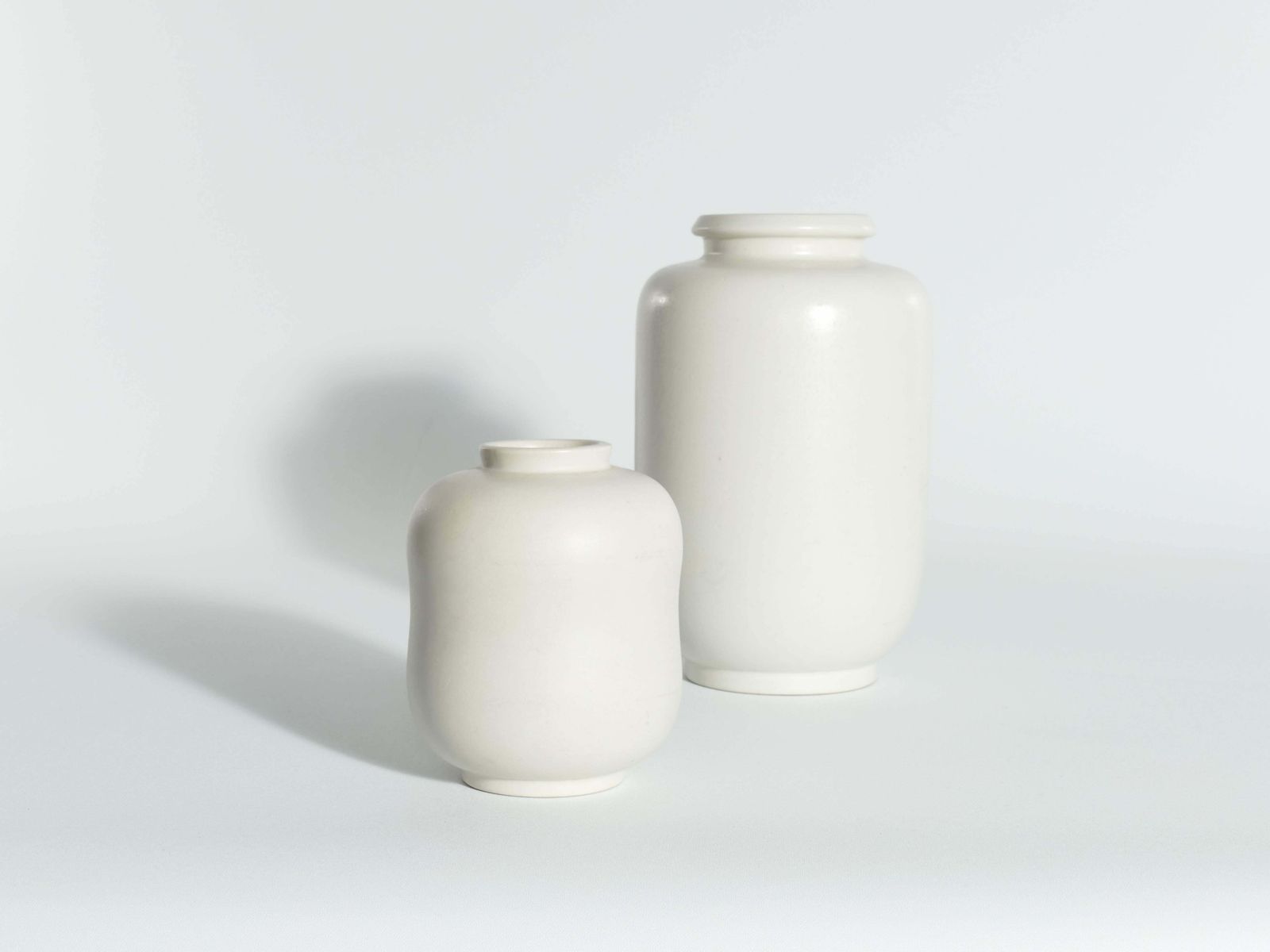 1940’s Scandinavian Modern Carrara Vase By Wilhelm Kåge For Gustavsberg photo vintage