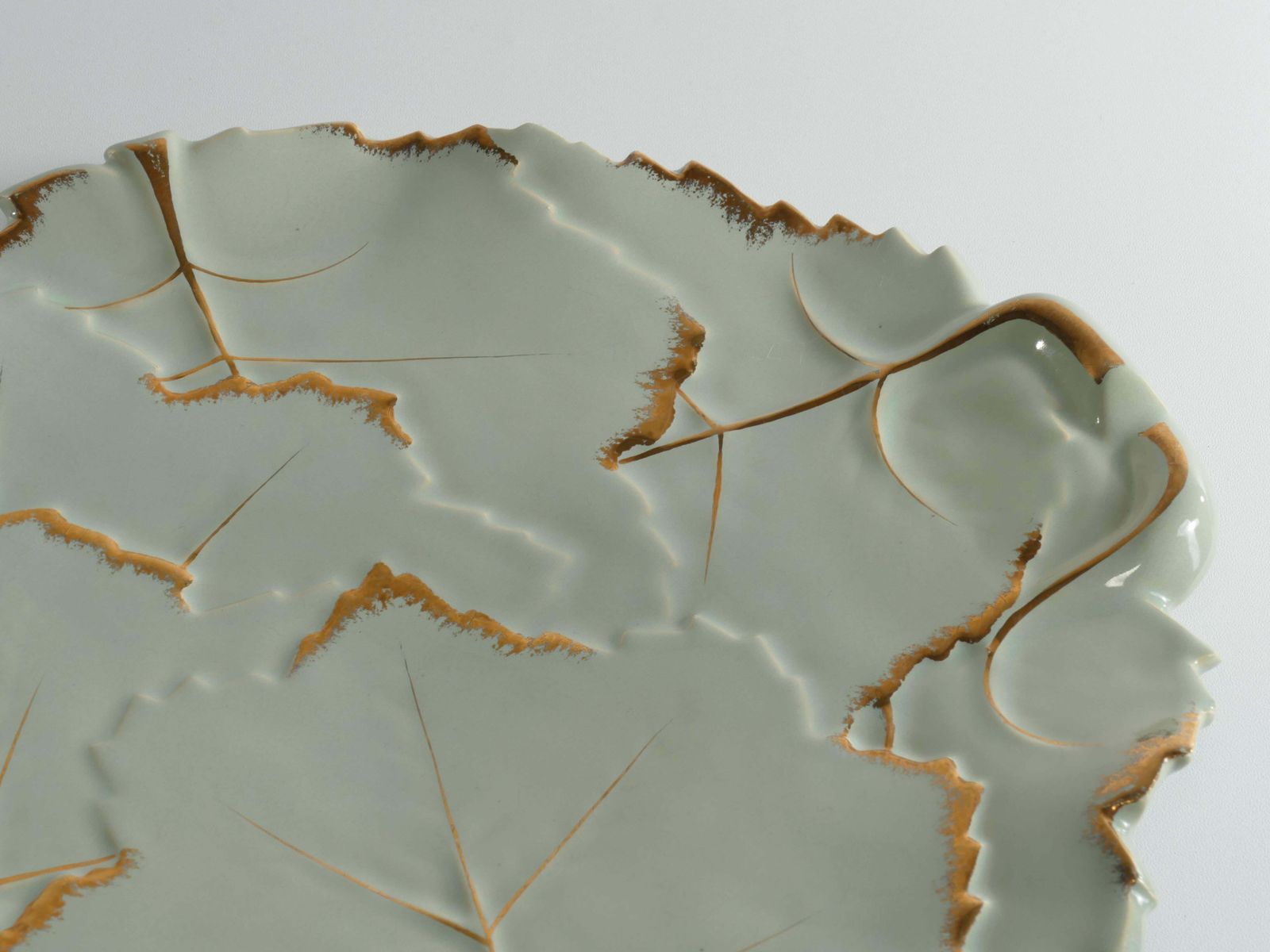 Art Deco Pistachio And Gold Leaf Plates Viloca Paris Caffarelli photo 1289.0