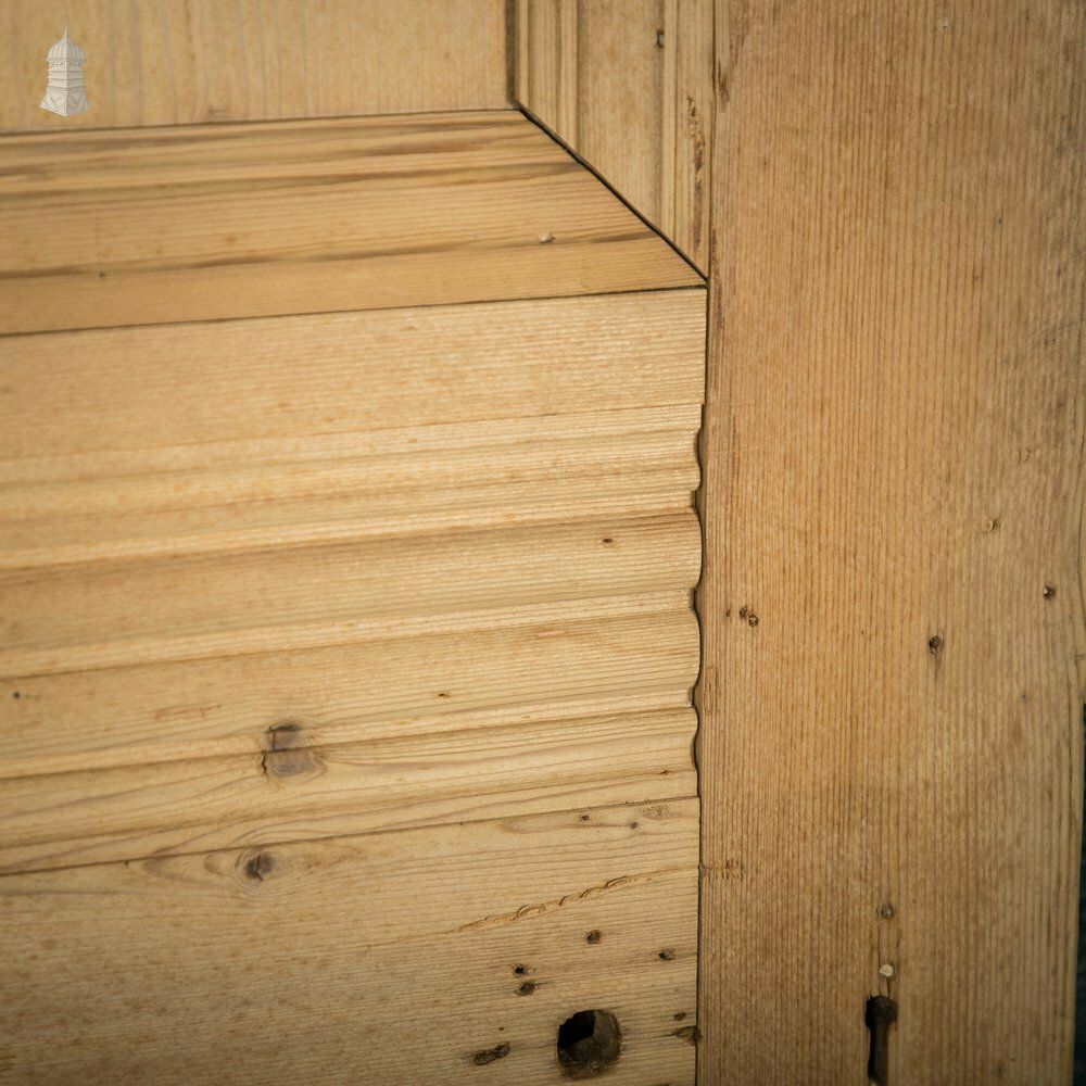 Multi Panel Door, Moulded Pine 8 Panel Door photo 330.0