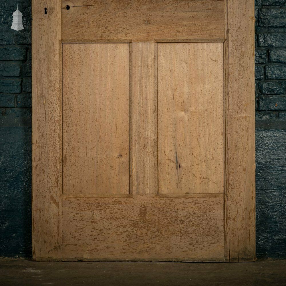480.0 Hardwood Panelled Door, 5 Panel photo