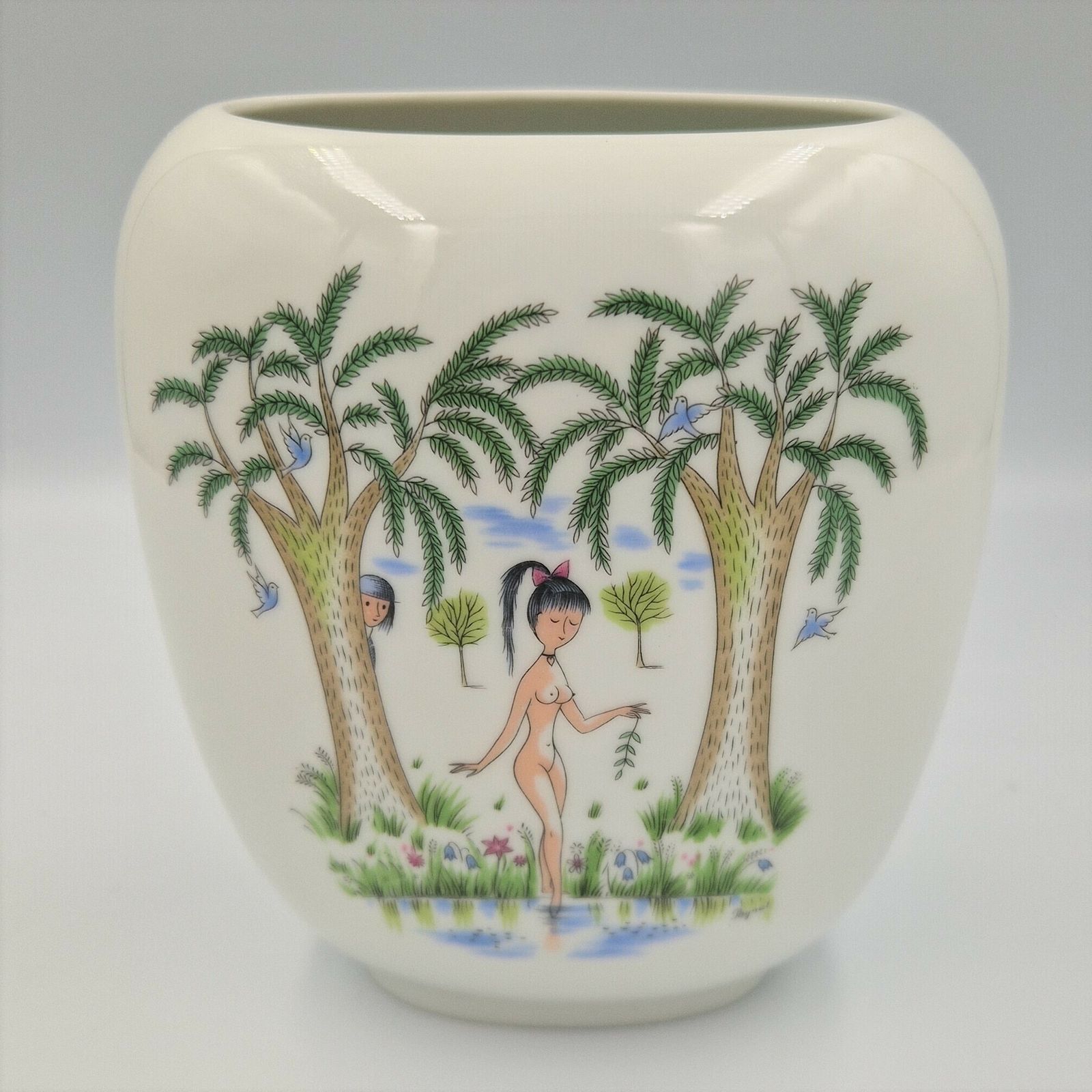 Mid Century Porcelain Vase By Raymon Peynet For Rosenthal. 1950   1959