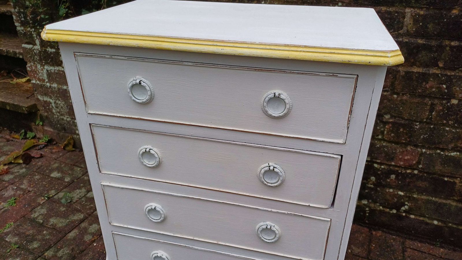 Vintage Painted Bedside Or Occasional Chest Of Drawers Table In Farrow And Ball White Gold Highlights. photo vinterior