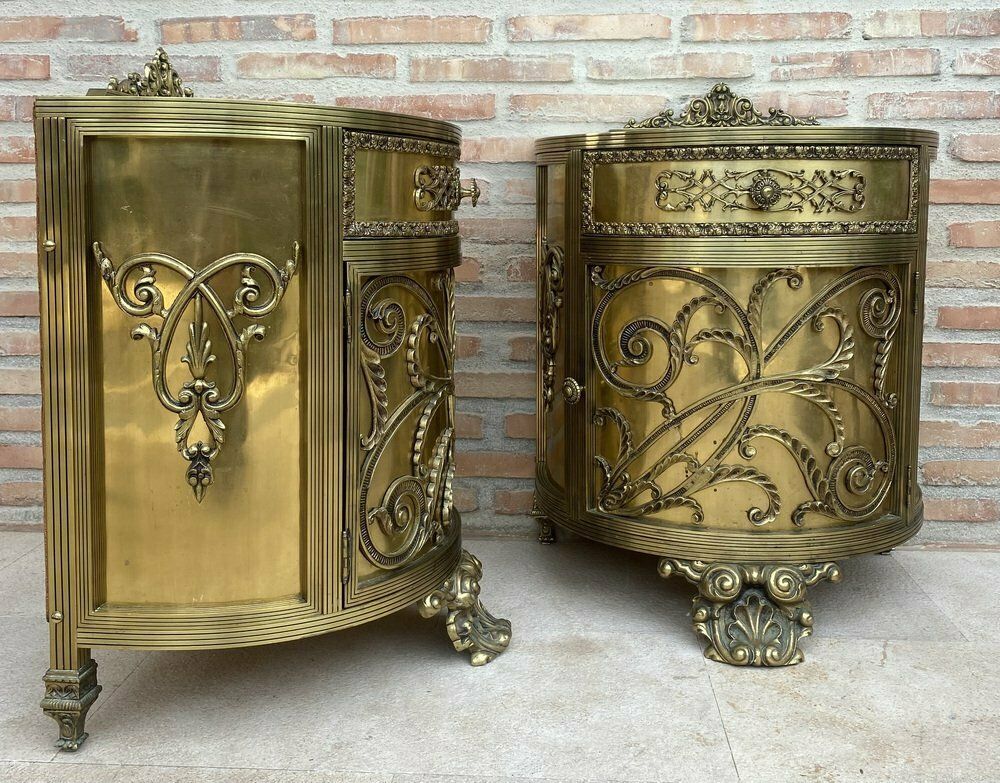 photo vinterior Antique Louis XVI Style Bronze And Brass Showcases Or Nightstands, 1890s, Set Of 2