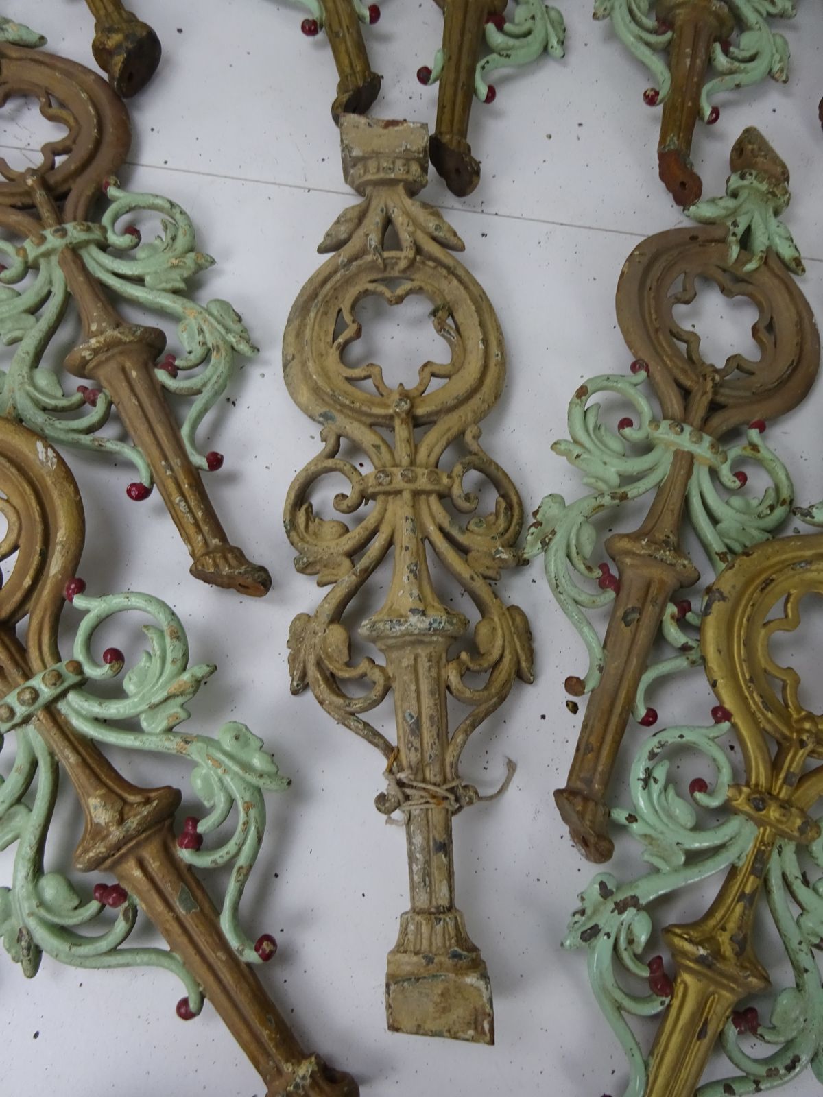 28 Reclaimed Antique Cast Iron Stair Balustrade/Spindles photo vintage