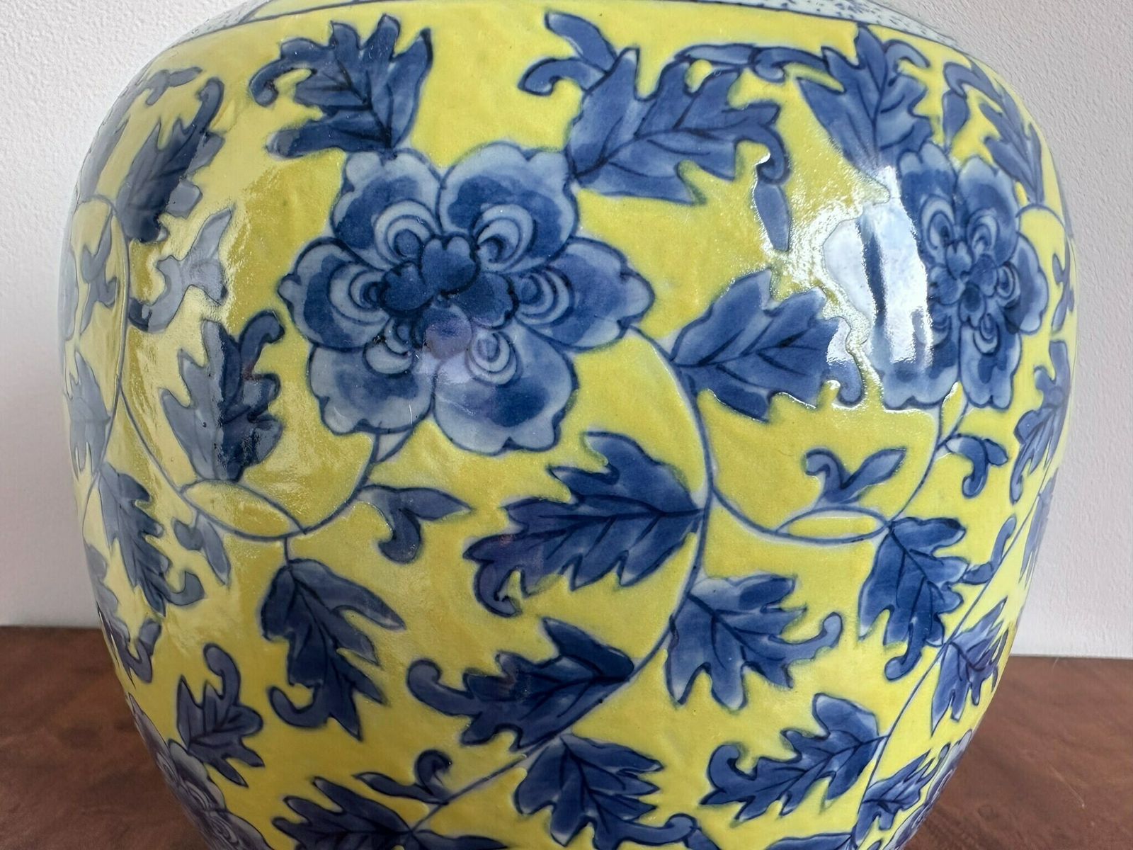 Vintage Chinese Lidded Jar, Chinese Pot With Lid, Chinese Vase, Chinese Ginger Jar photo vintage