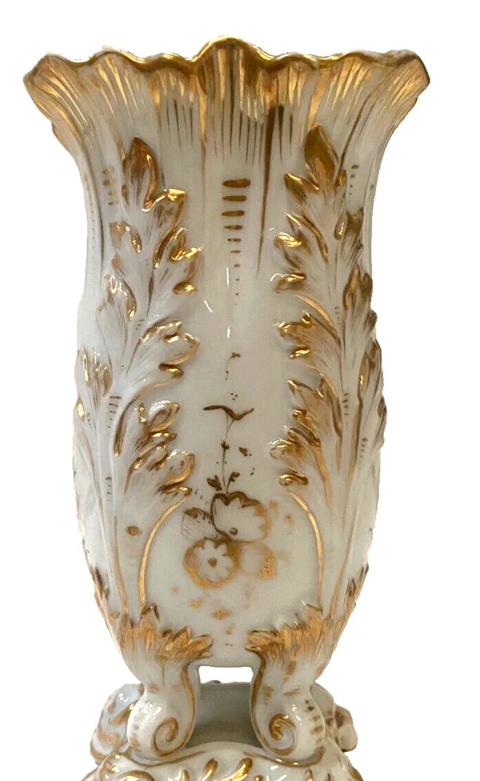 Old Paris Porcelain Vase With 20th Century Floral Decoration photo 177.8937375