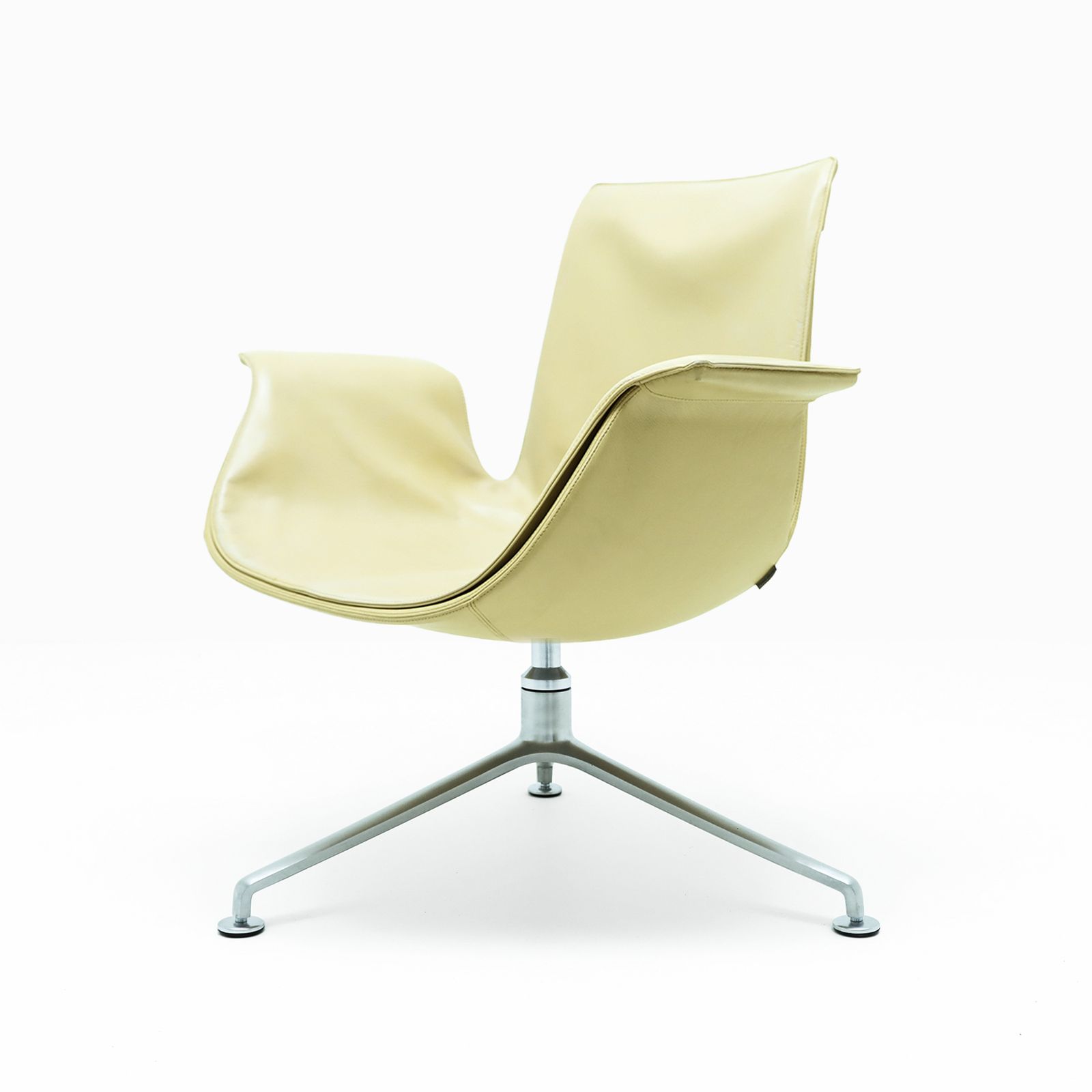 Danish Mid Century Preben Fabricius And Jorgen Kastlhom Fk Lounge Chairs, Model Fk 6727 3g, For Walter Knoll photo vinterior