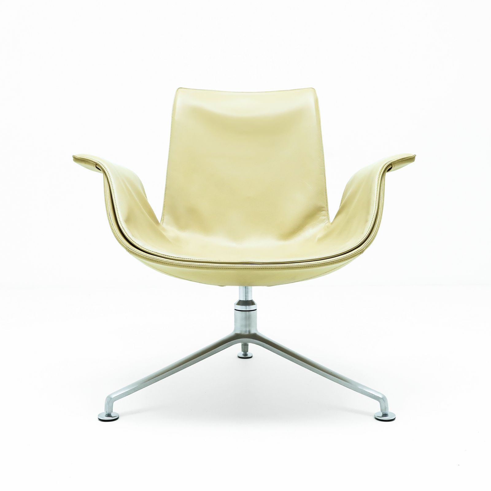 Danish Mid Century Preben Fabricius And Jorgen Kastlhom Fk Lounge Chairs, Model Fk 6727 3g, For Walter Knoll photo vintage