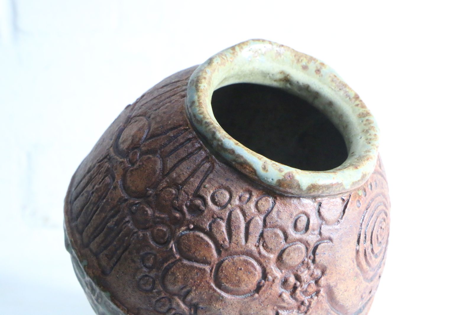 A Bernard Rooke Vintage Bulbous Vase 1970's British Studio Pottery photo vinterior