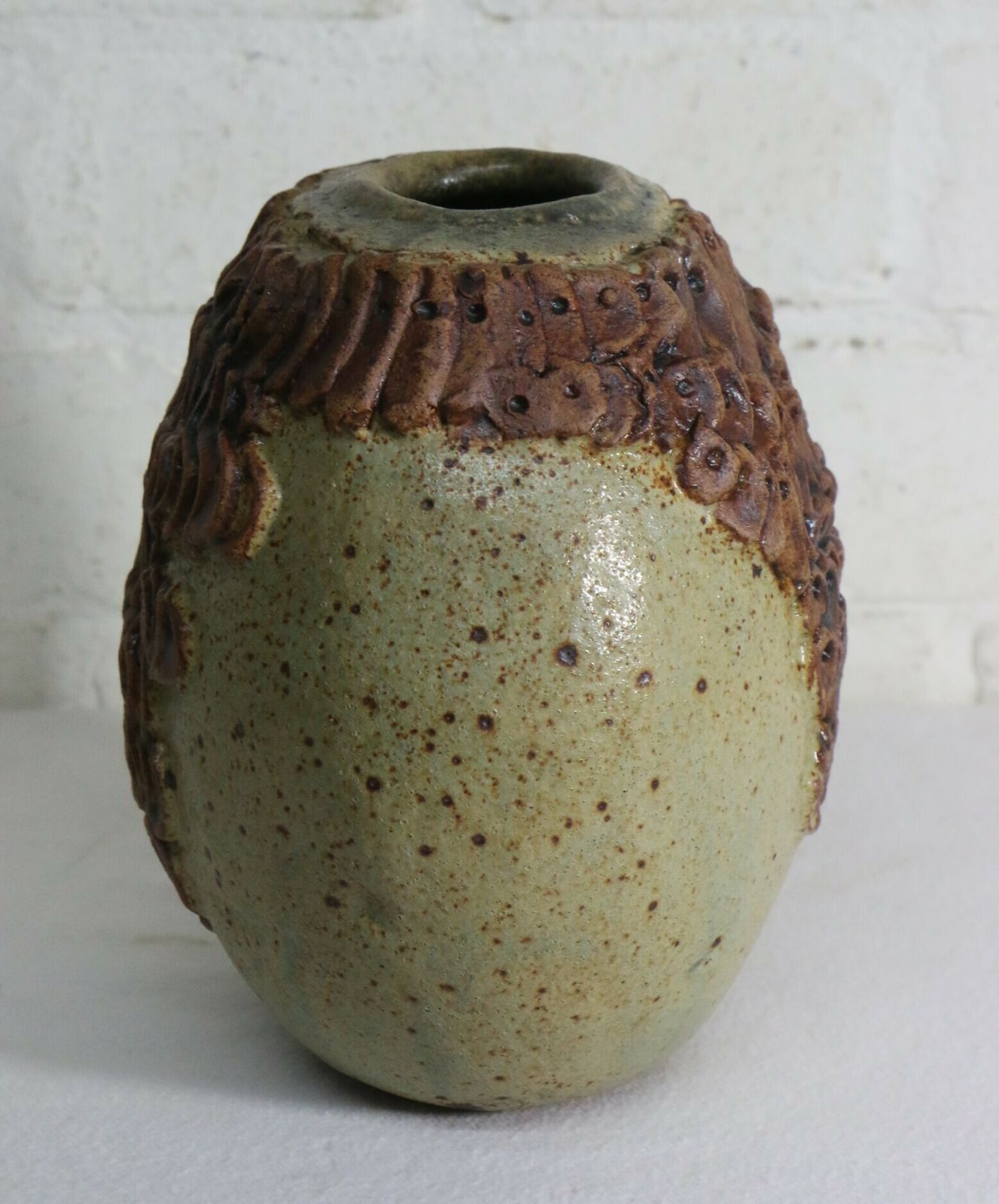 A Bernard Rooke Vintage Bulbous "Head" Vase 1970's British Studio Pottery photo Home Decor