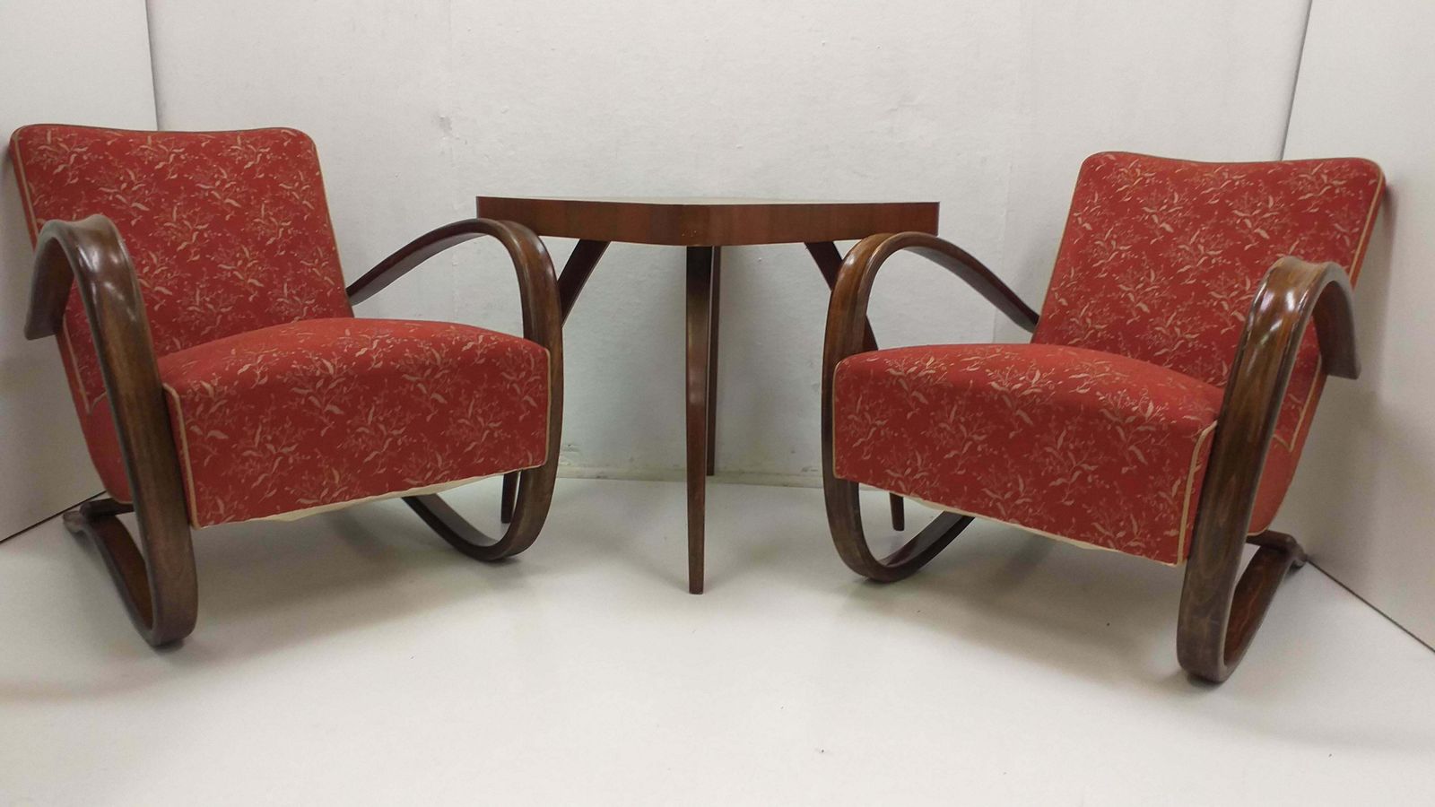 1940 Set Of Two Halabala Armchairs H 269 + Spider Table photo buy