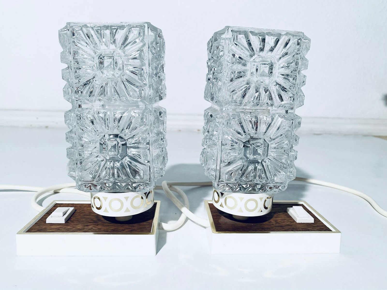 Two Matching 1960s Bedside Table Lamps With Rectangular Frosted Lamp Shades Graewe / Mid Century Vintage Decor photo buy