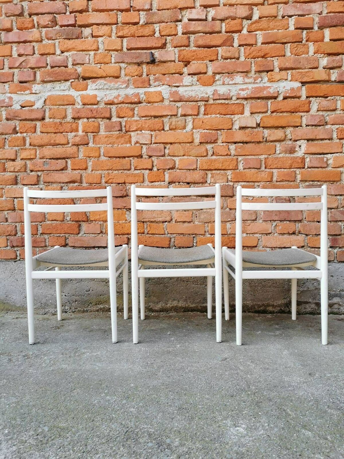 1 Of 3 Vintage Wooden White Chairs / Stol Kamnik / 1970s /70s / Original Sticker / Dining Room / Mid Century Dine Chairs / Gray Fabric Seat photo for sale
