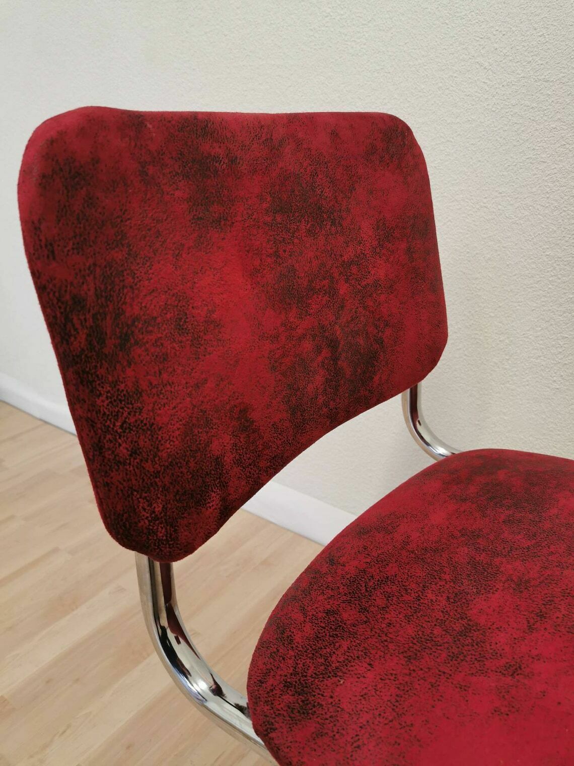 Set Of 2 Cesca Style Chair / Upholstered With Red Fabric / Dine / Dining Chairs / Tubular Frame / Marcel Breuer / Retro Interior / 1970 Future photo vintage