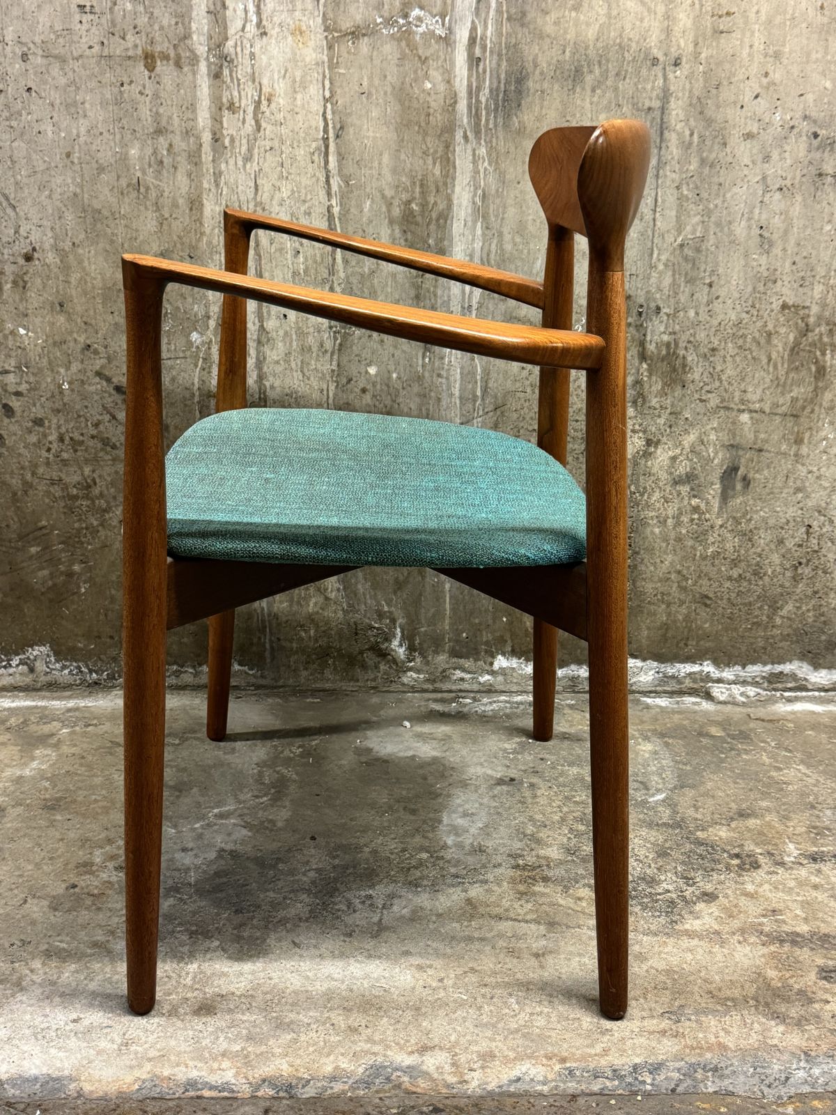 Harry Ostergaard Model 59 Dining Chair Foe Randers Mobelfabrik, Denmark photo furniture