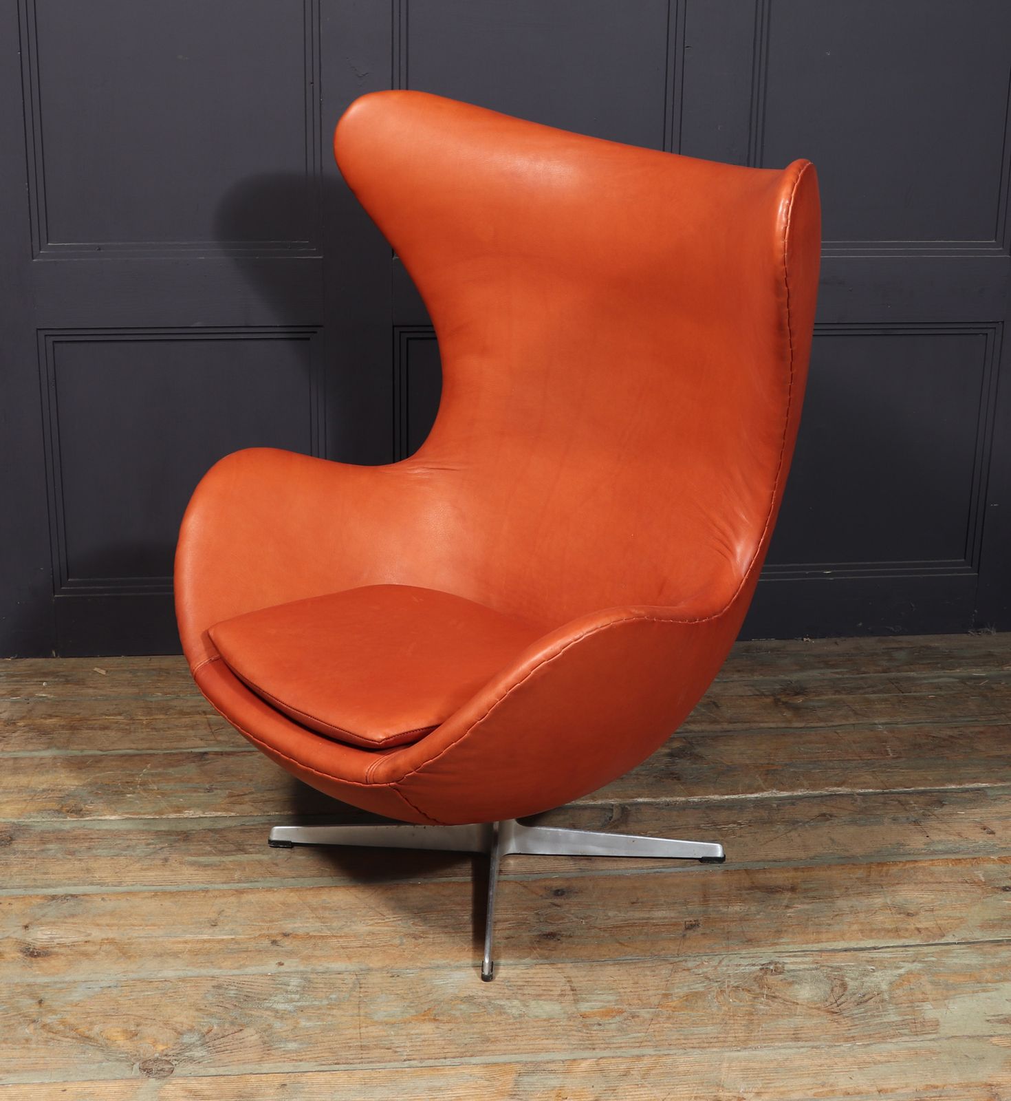 Leather Egg Chair By Fritz Hansen photo vintage