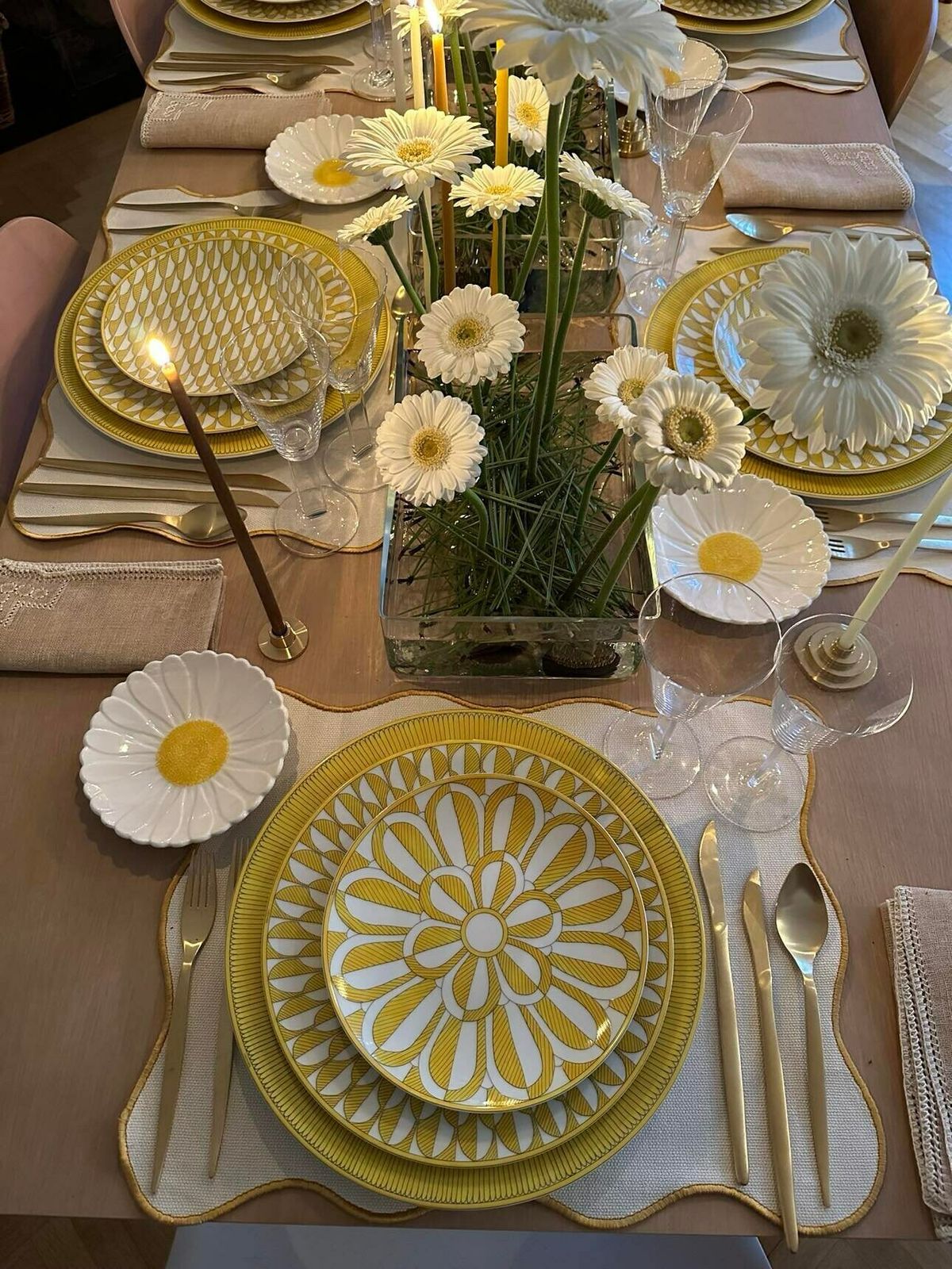 photo furniture Hermes Plates Set Of 2 Soleil D Hermes Dessert/Entree/Cake/Fromage Plate Dish Signed Wedding Gift Yellow Table Luxury Gift Wedding Gift