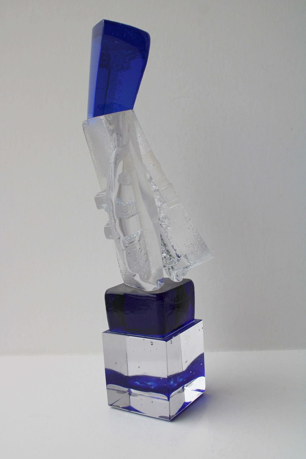 1946.0 Emane Inita Blue. Glass, 34, 5x15x8 Cm photo