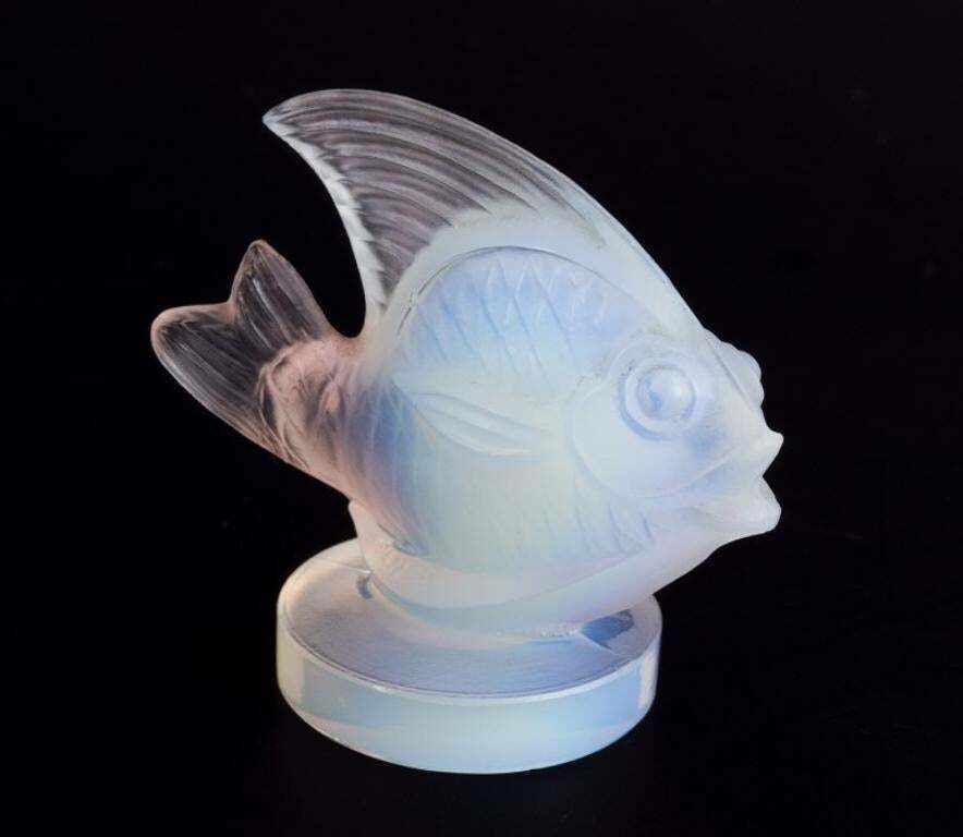 Sabino, France. Two Fish In Art Deco Opaline Art Glass With Bluish Tint. photo vinterior