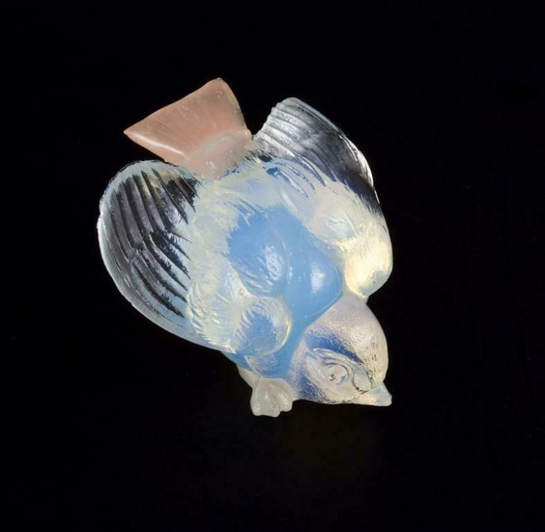Sabino, France. Two Bird Chicks In Art Glass, Art Deco Opaline Glass. photo furniture