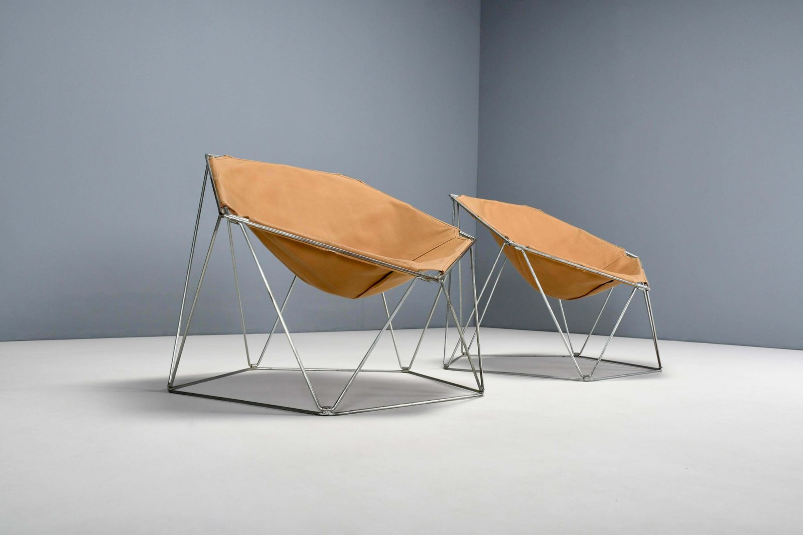 photo furniture Early Ocher Canvas Penta Chairs By Jean Paul Barray & Kim Moltzer For Bofinger