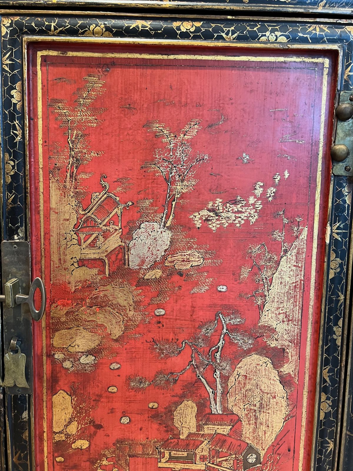 photo buy Lacquered Wood Cabinet With Chinese Decors
