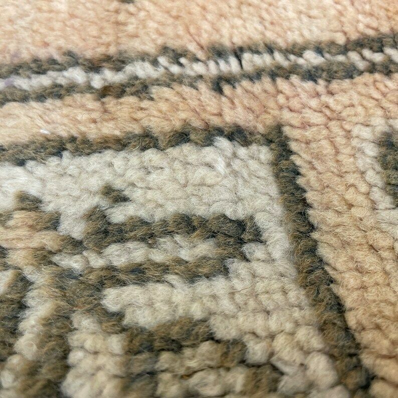 photo furniture Antique Kilim Berber Cushion Moroccan Pillow Feather Filled Handwoven Patterned