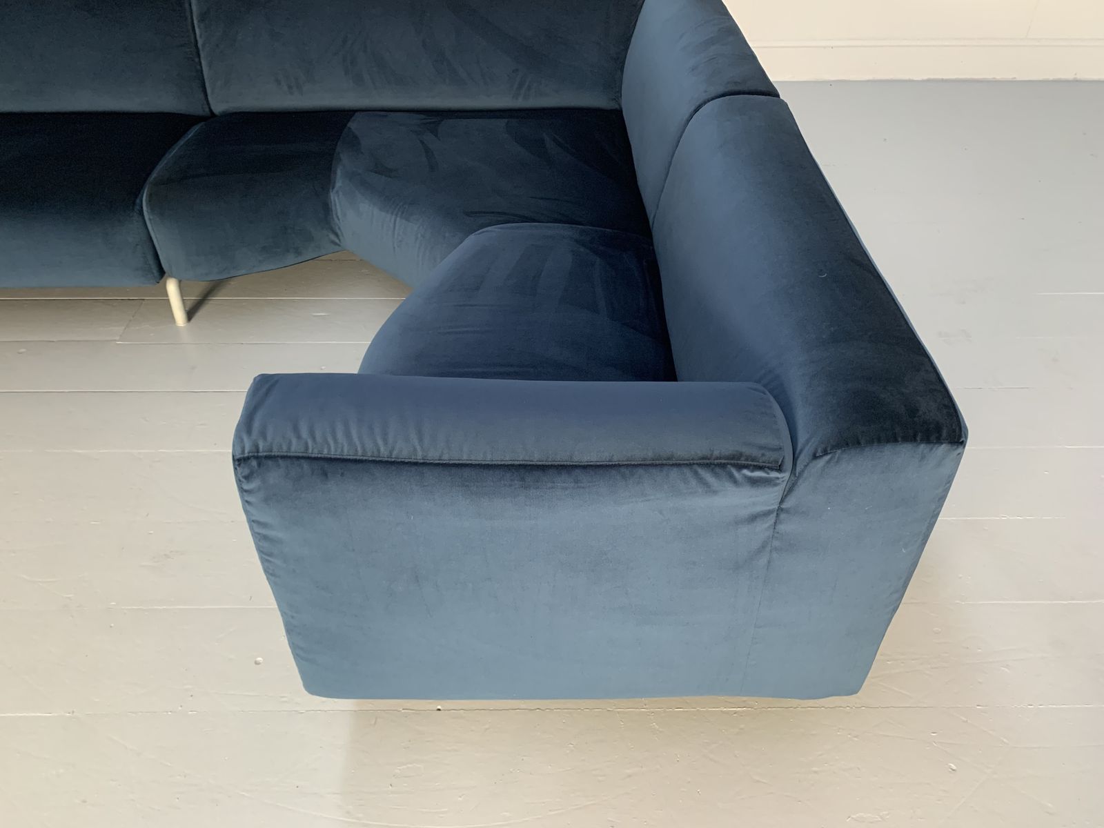 photo furniture Cassina “250 Met” L Shape Sectional Sofa – In Navy Blue Velvet