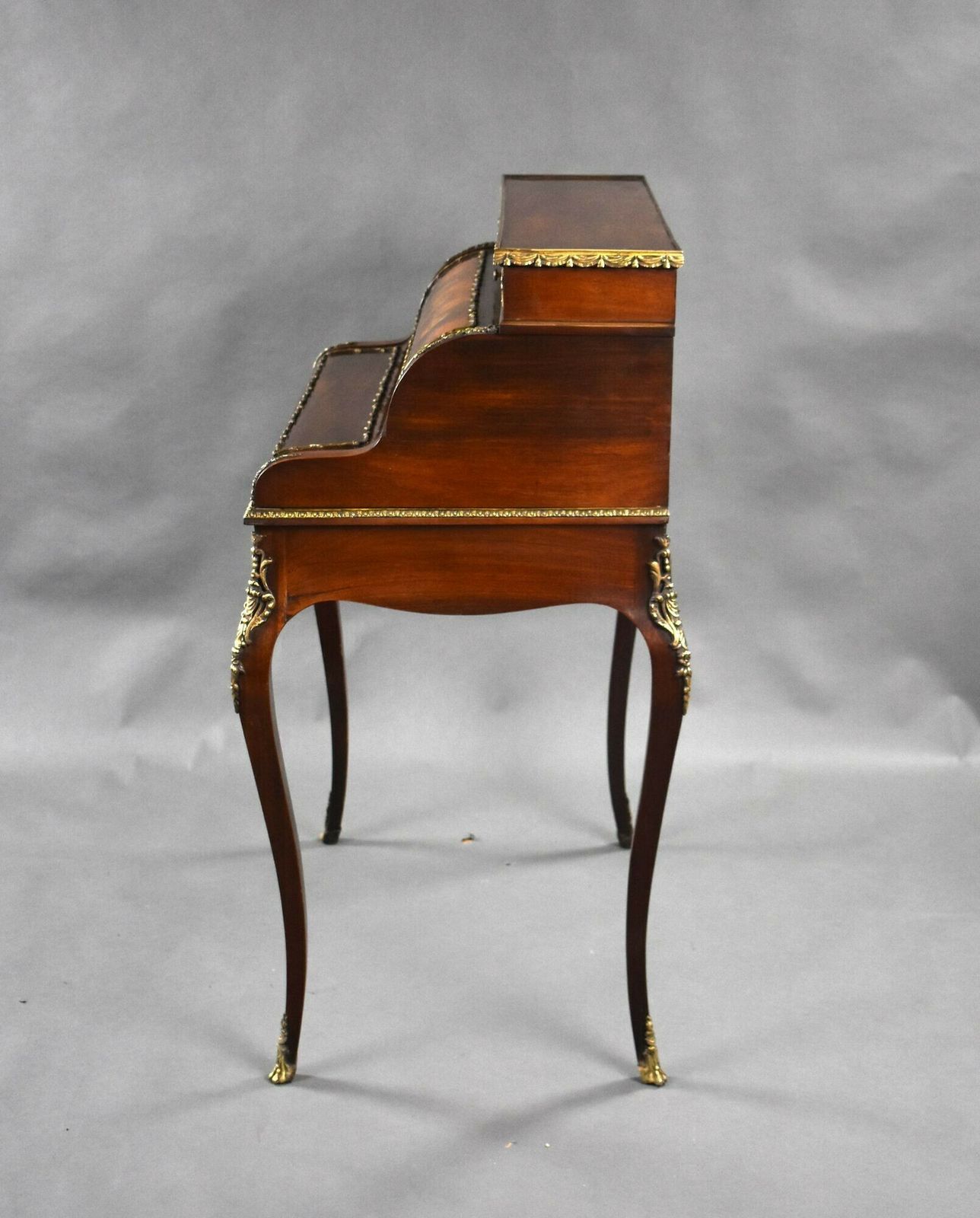 photo vinterior Antique French Style Writing Table By S&H Jewell