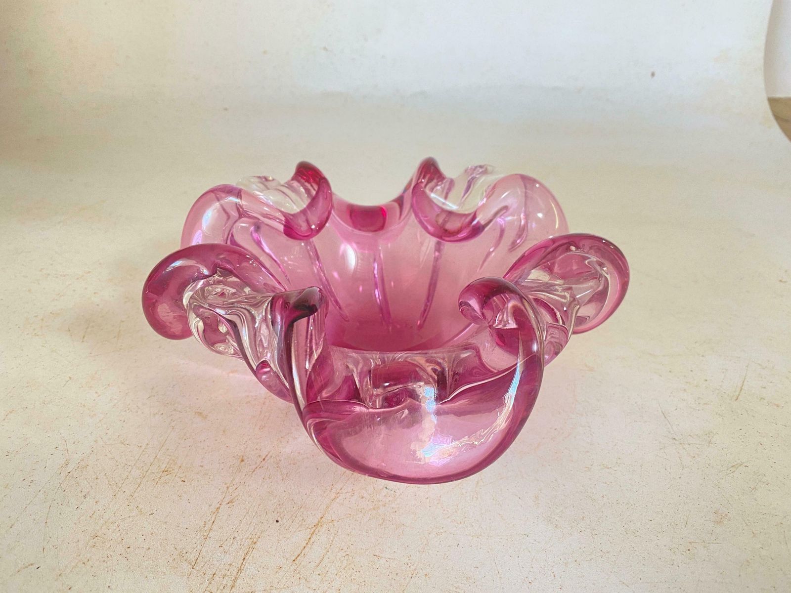 Vide Poche Or Ashtray In Art Glass Venice Pink Color Italy Murano 1970 photo vintage