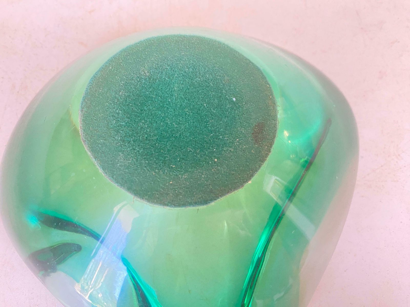 photo vintage Vide Poche Or Ashtray In Art Glass Venice Green Color Italy Murano 1970