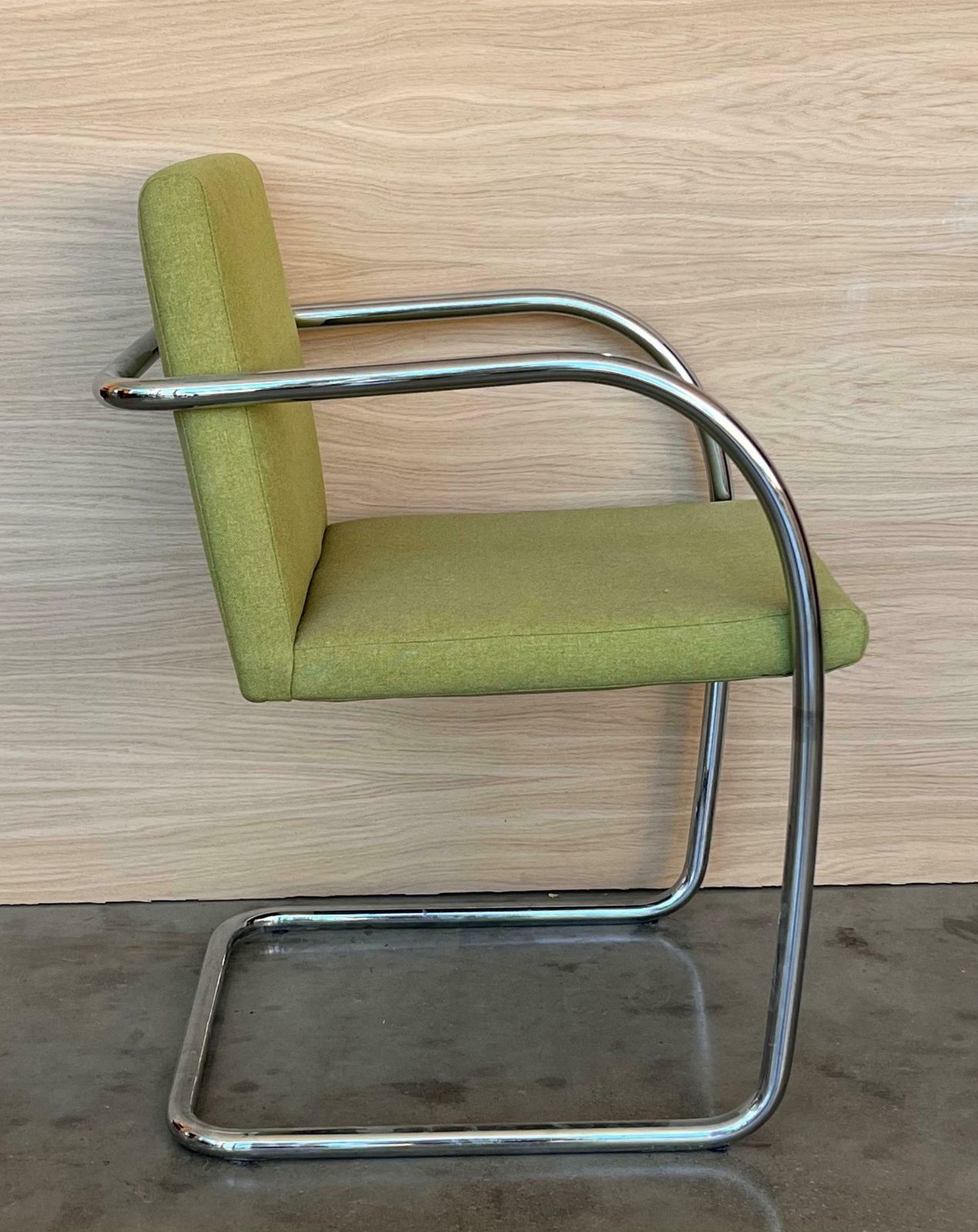 5460.0 Ensemble de six chaises Brno tubulaires Knoll, par Mies van der Rohe photo