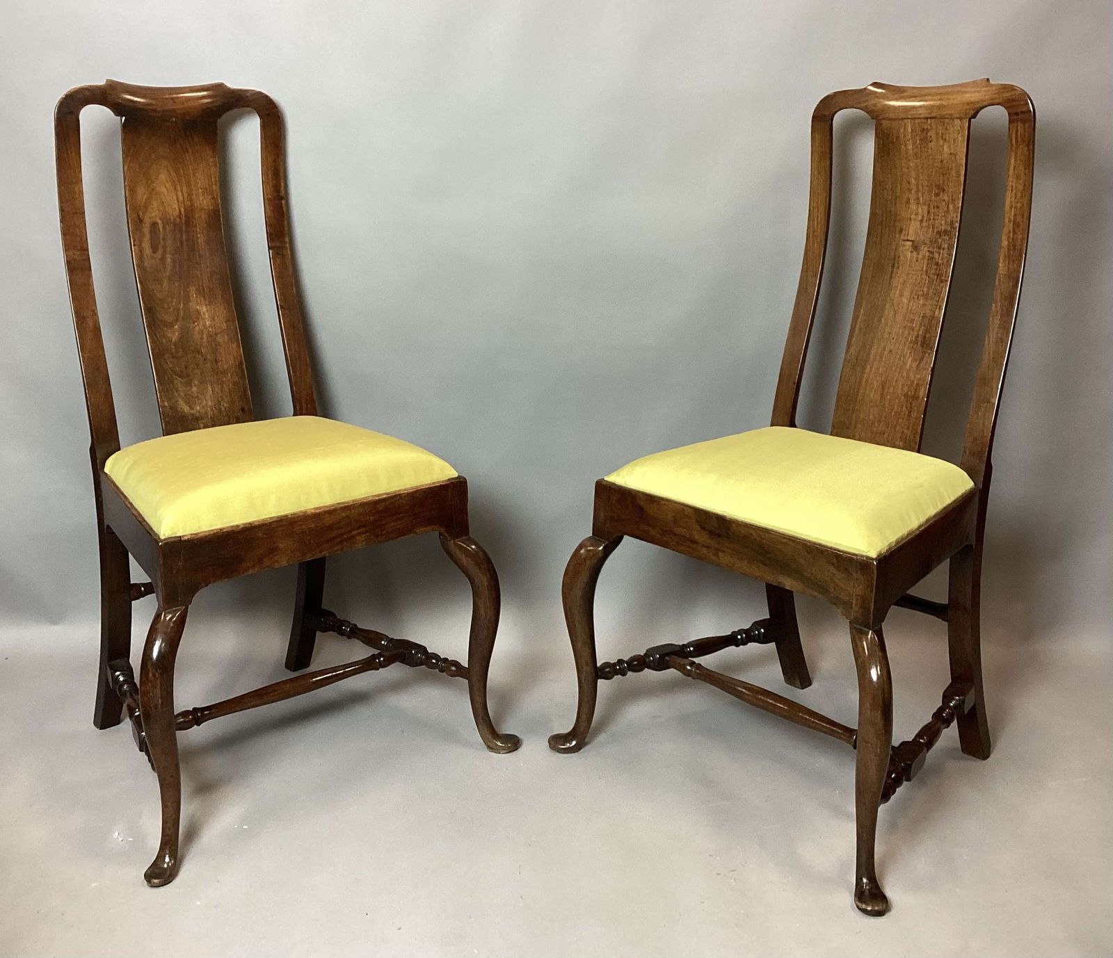 5280.0 Rare C18th Pair Of Chinese Huanghuali Side Chairs photo